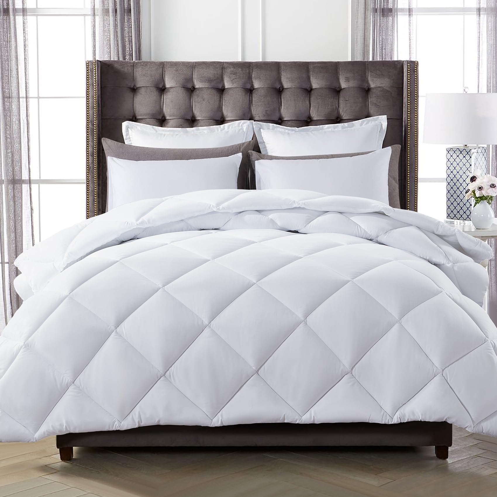 Decroom Lightweight King Comforter Set - 3 Piece All Season Quilted Down Alternative Bedding with 2 Pillow Shams | Breathable Duvet Insert for King Size Beds | Perfect for Master Bedroom, Guest Room & Hotel Use - White