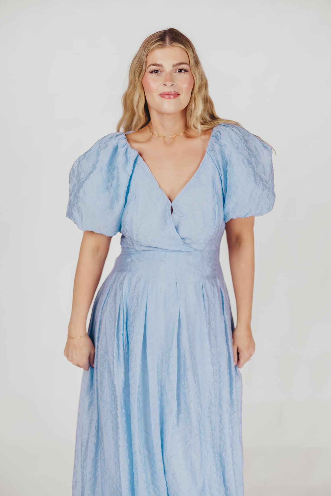 ASTR Linette Jacquard Midi Dress - Floral Print Blue Summer Dress for Women | Perfect for Weddings, Parties & Date Nights