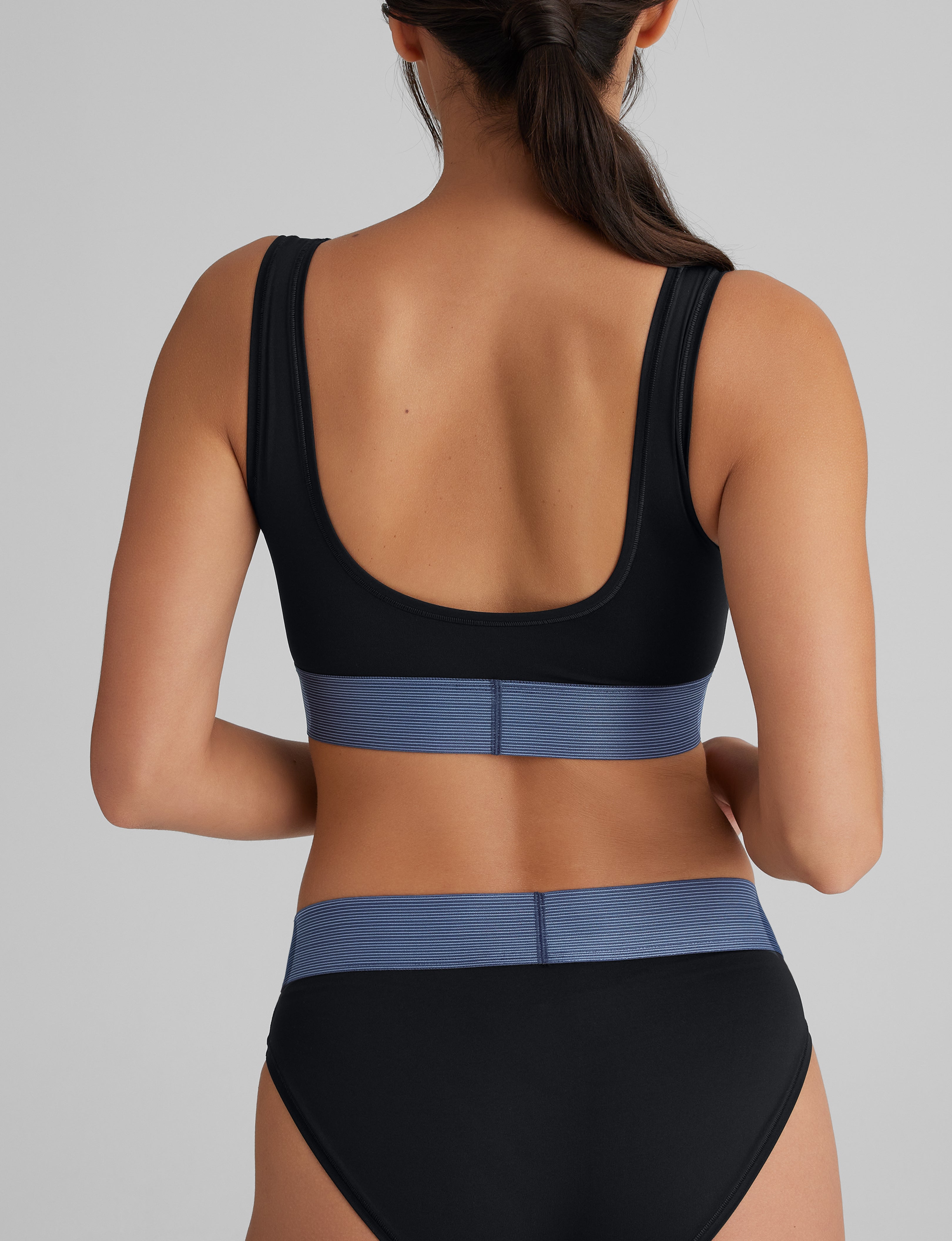 360° Sport Scoop Bralette - Wireless Comfort Yoga Bra for Women - Perfect for Running, Gym Workouts & Active Lifestyles