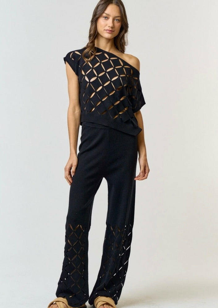 Stylish Black Cut Out Detail Sweater Top for Women - Perfect for Casual Outfits, Date Nights & Layering