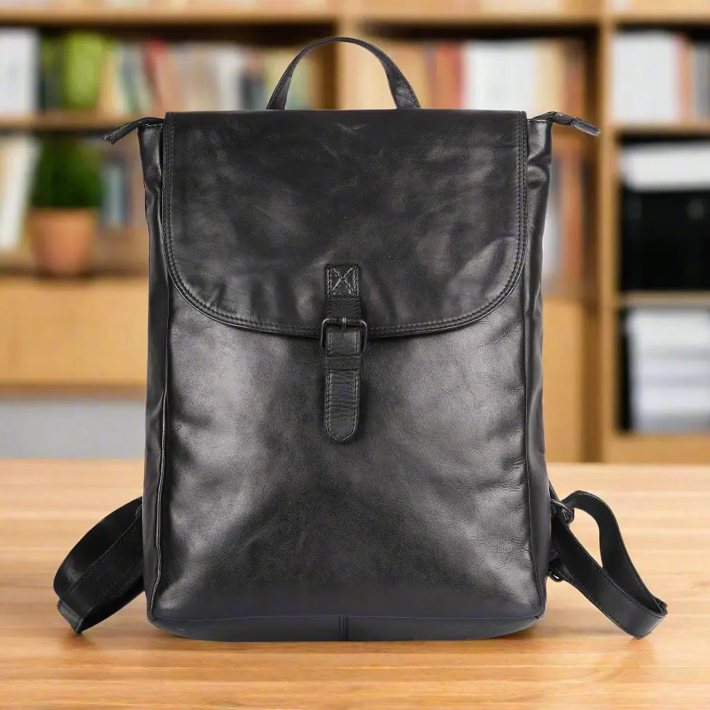 MET Classic Everyday Backpack - Durable Water-Resistant Laptop Backpack for Work, School & Travel - 15.6 Inch Laptop Compartment & USB Charging Port