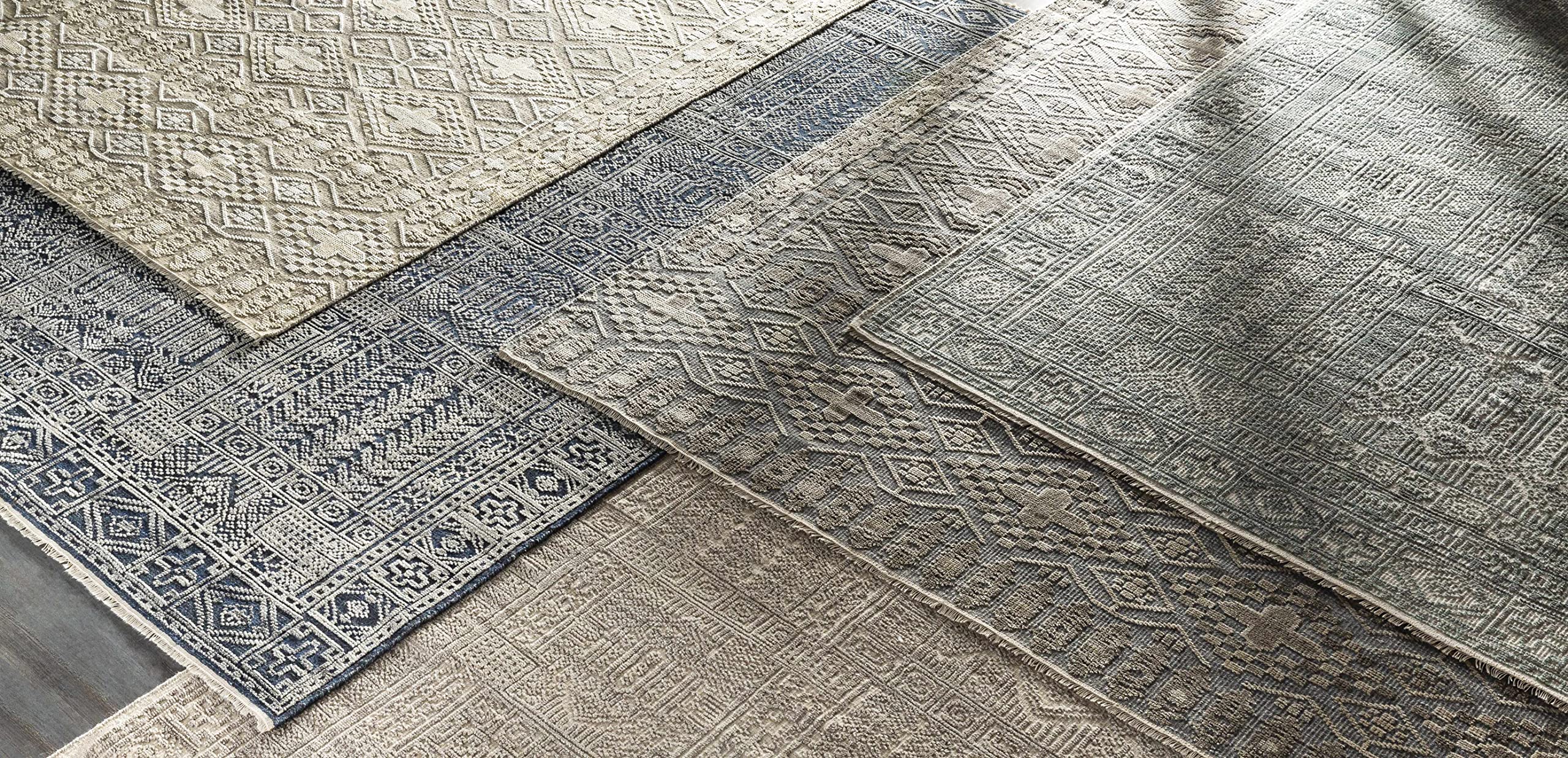 Traditional Hauteloom Woodsfield Wool Area Rug - 2' x 3' - Gray, Beige, Dark Red - Soft & Durable for Living Room, Bedroom - Perfect for Cozy Home Decor & Warm Floor Covering