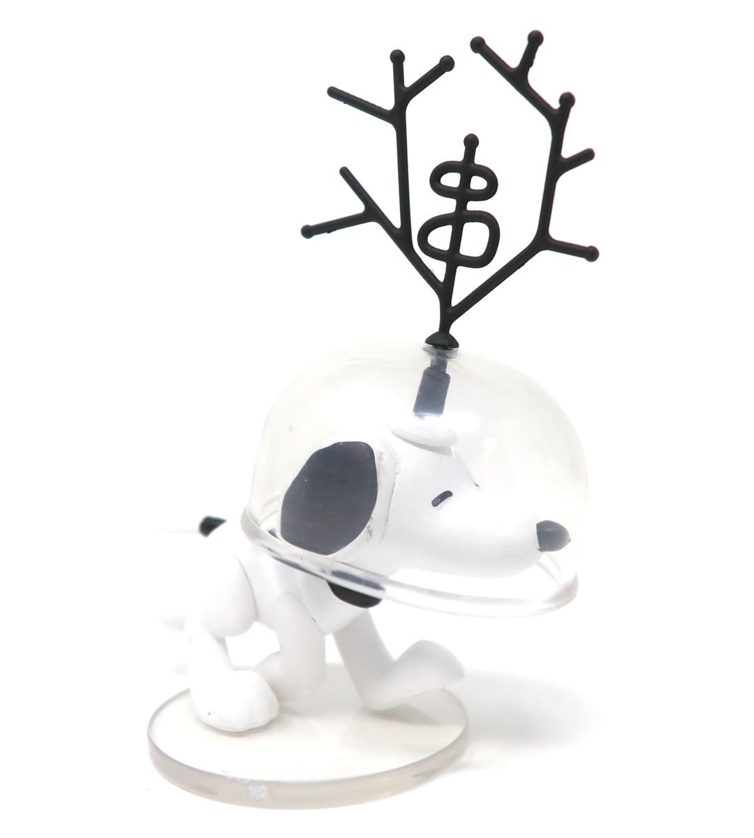 Peanuts Series 10 Snoopy Astronaut Figurine - Collectible UDF Vinyl Statue for Home Decor & Gifts