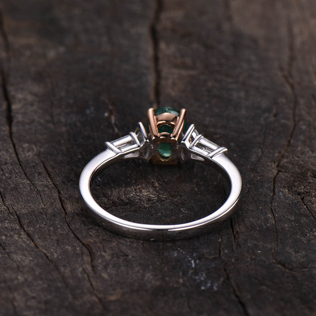 Exquisite Two-Tone Natural Oval Emerald Diamond Engagement Ring for Women – Perfect for Proposals, Weddings & Anniversaries