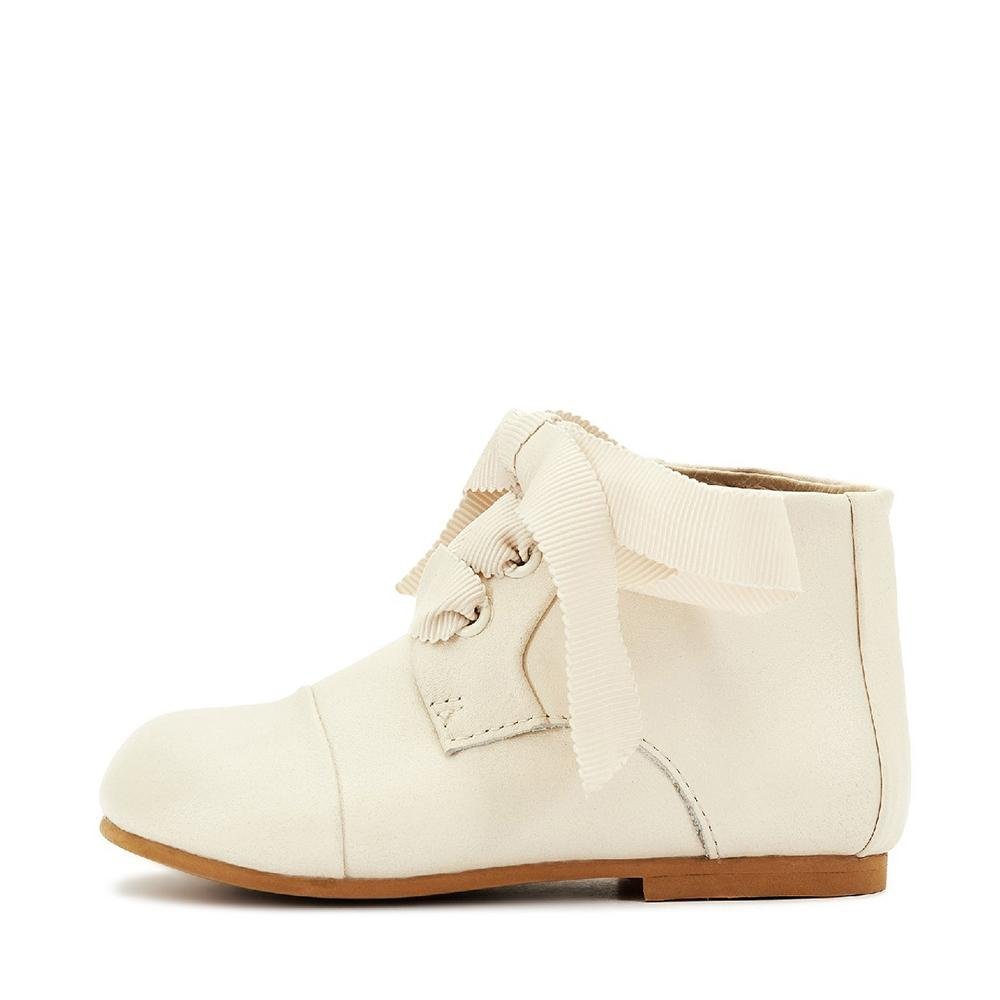 Jane White - Stylish and Comfortable Women's Fashion for Everyday Wear, Work, and Special Occasions