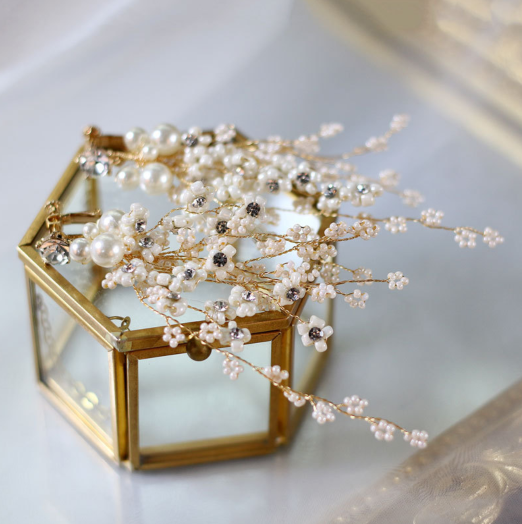 Ethereal Charming Aphrodite Diadem Headpiece - Elegant Greek Goddess Crown for Weddings, Cosplay & Renaissance Fairs