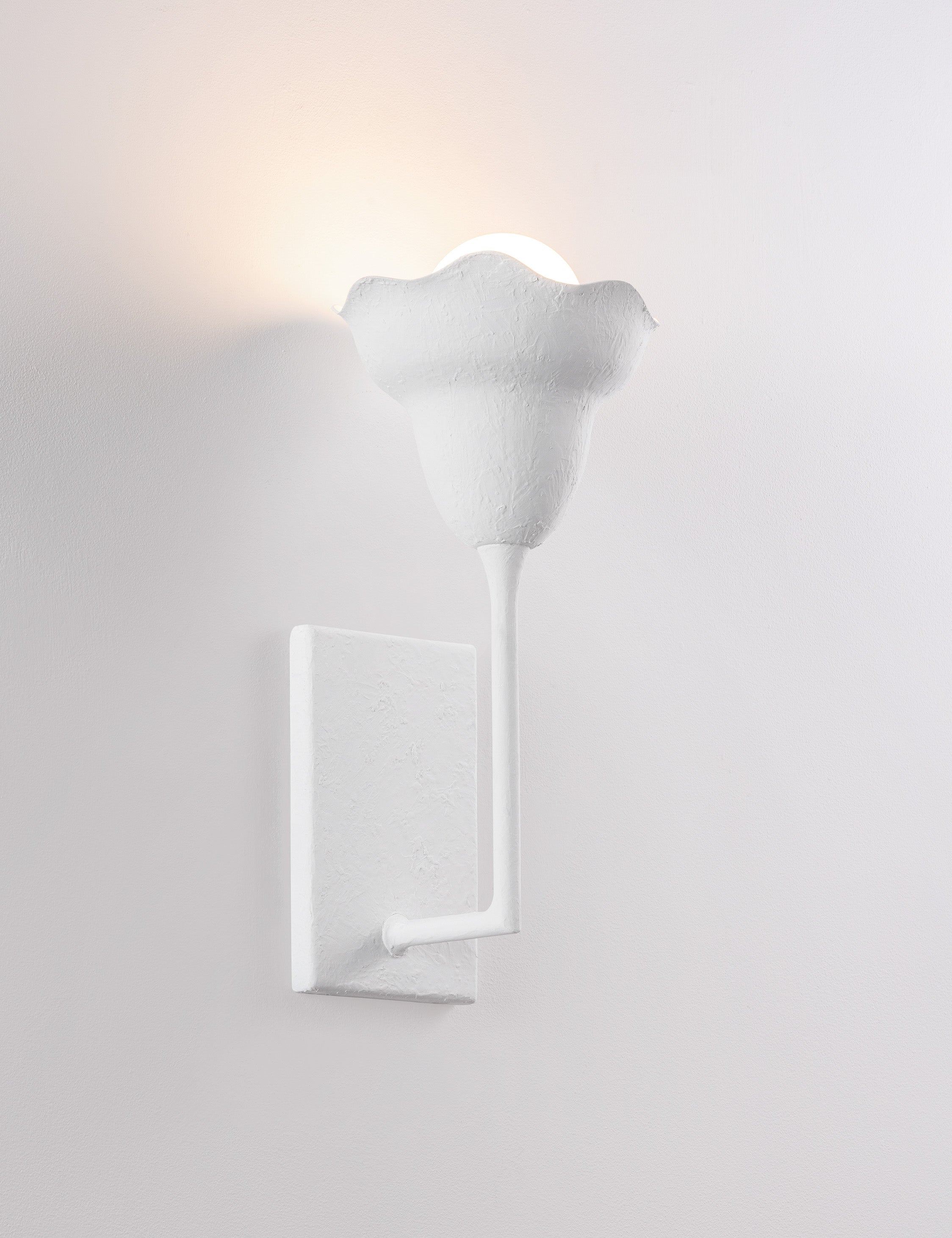 Avaleigh Wall Sconce Light - Modern Plug-in or Hardwired Fixture for Bedroom, Living Room & Hallway Lighting