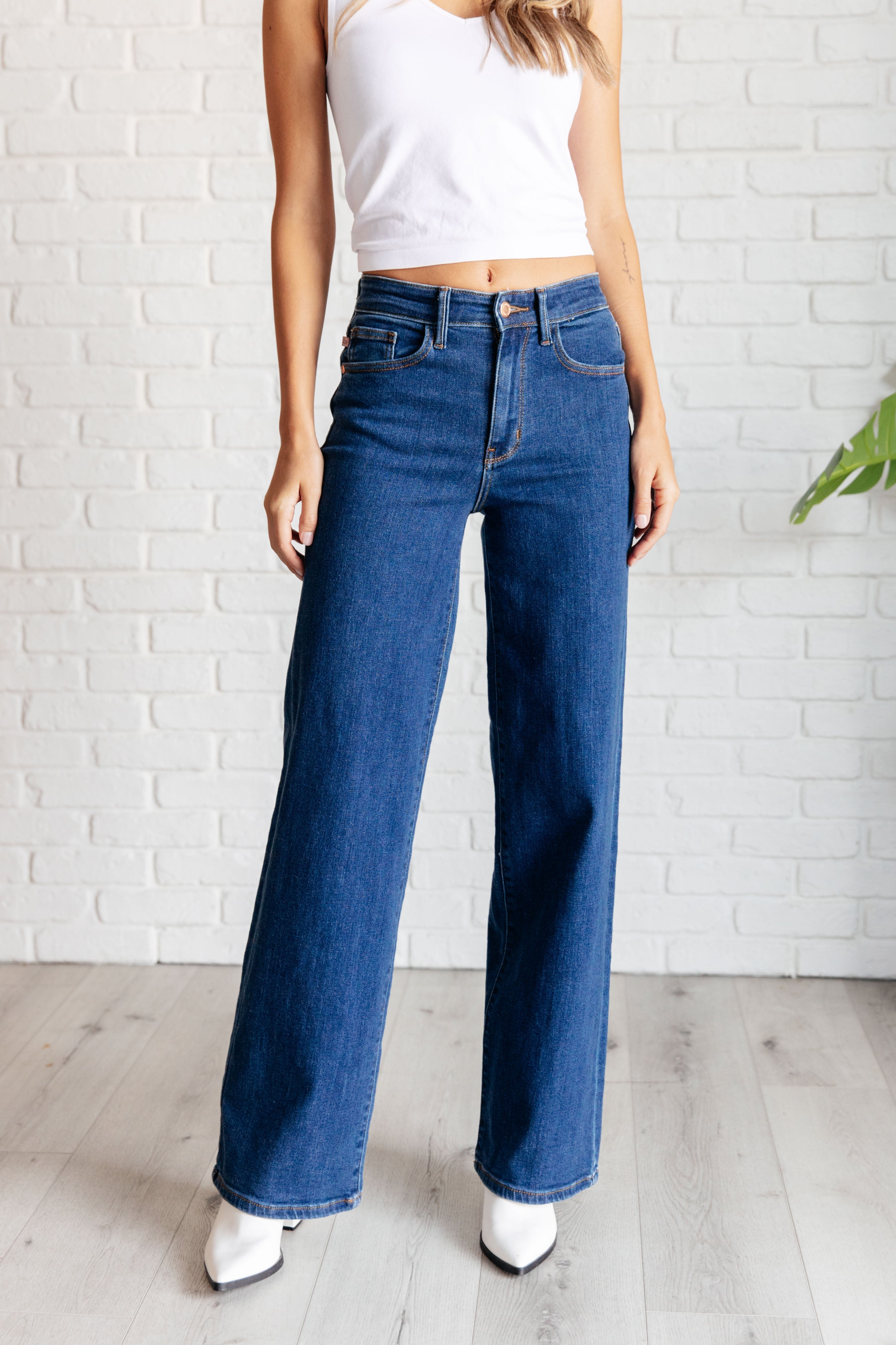 Vintage High Rise Wide Leg Jeans for Women - Retro 90s Hazel Wash Denim Pants - Perfect for Casual Outfits, Boho Style & Everyday Wear
