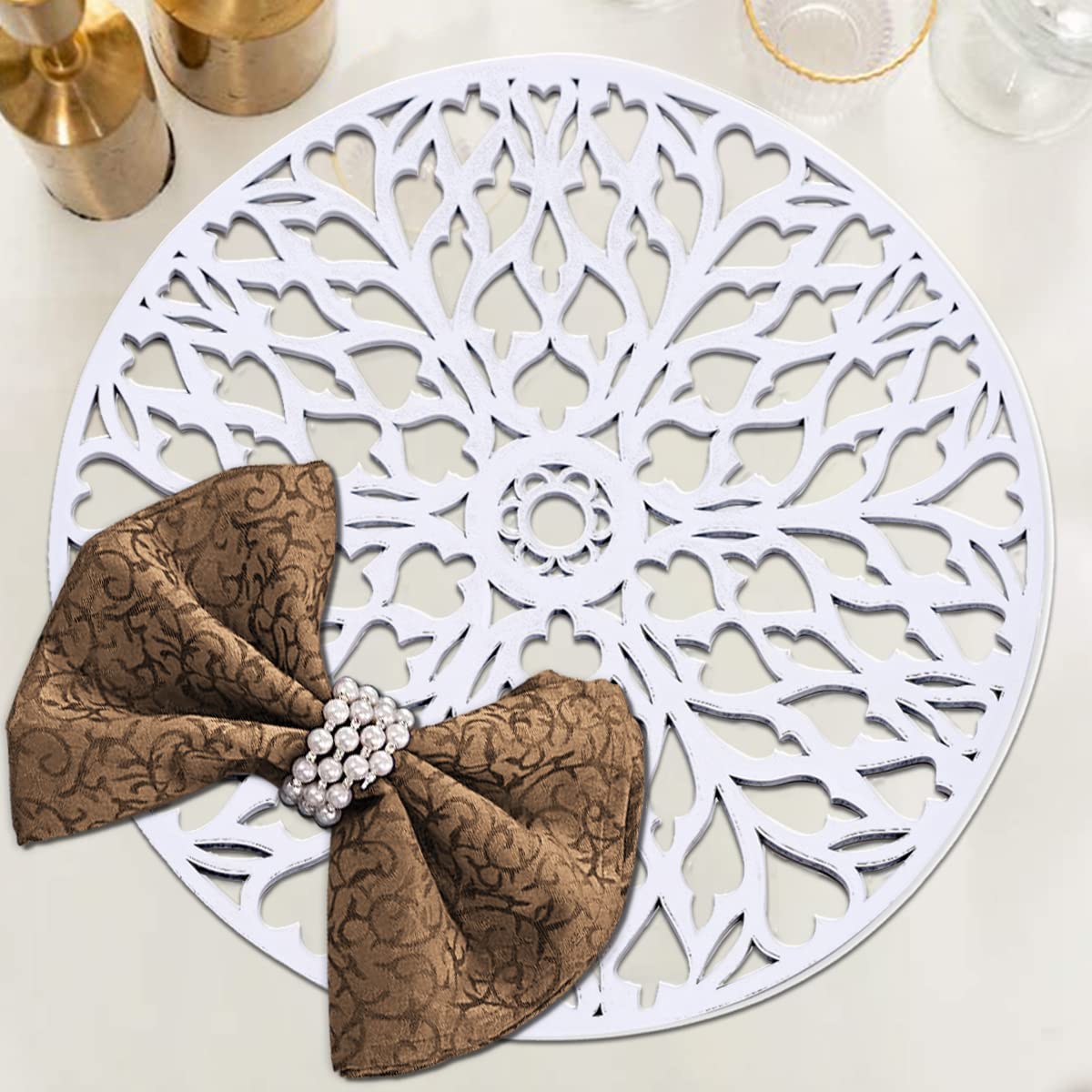 Decozen Wooden Placemats Set of 4 - Hand Carved Trivet for Kitchen, Dining & Coffee Table - Heat & Scratch Resistant - Elegant White Table Decor for Indoor/Outdoor Use - Perfect for Dinner Parties, BBQs & Holiday Gatherings
