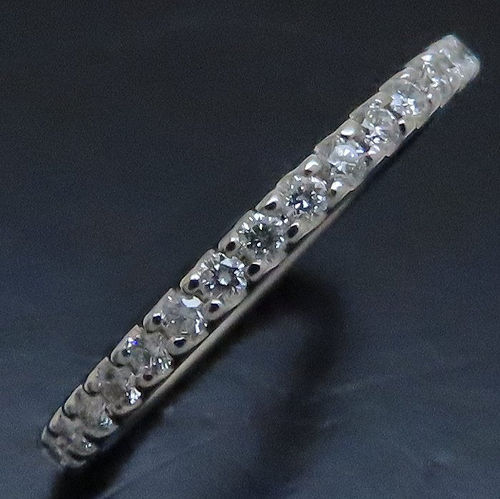 4℃ Diamond Pt950 Ring – Elegant Platinum Wedding Band for Women, Perfect for Engagement, Anniversary & Special Occasions