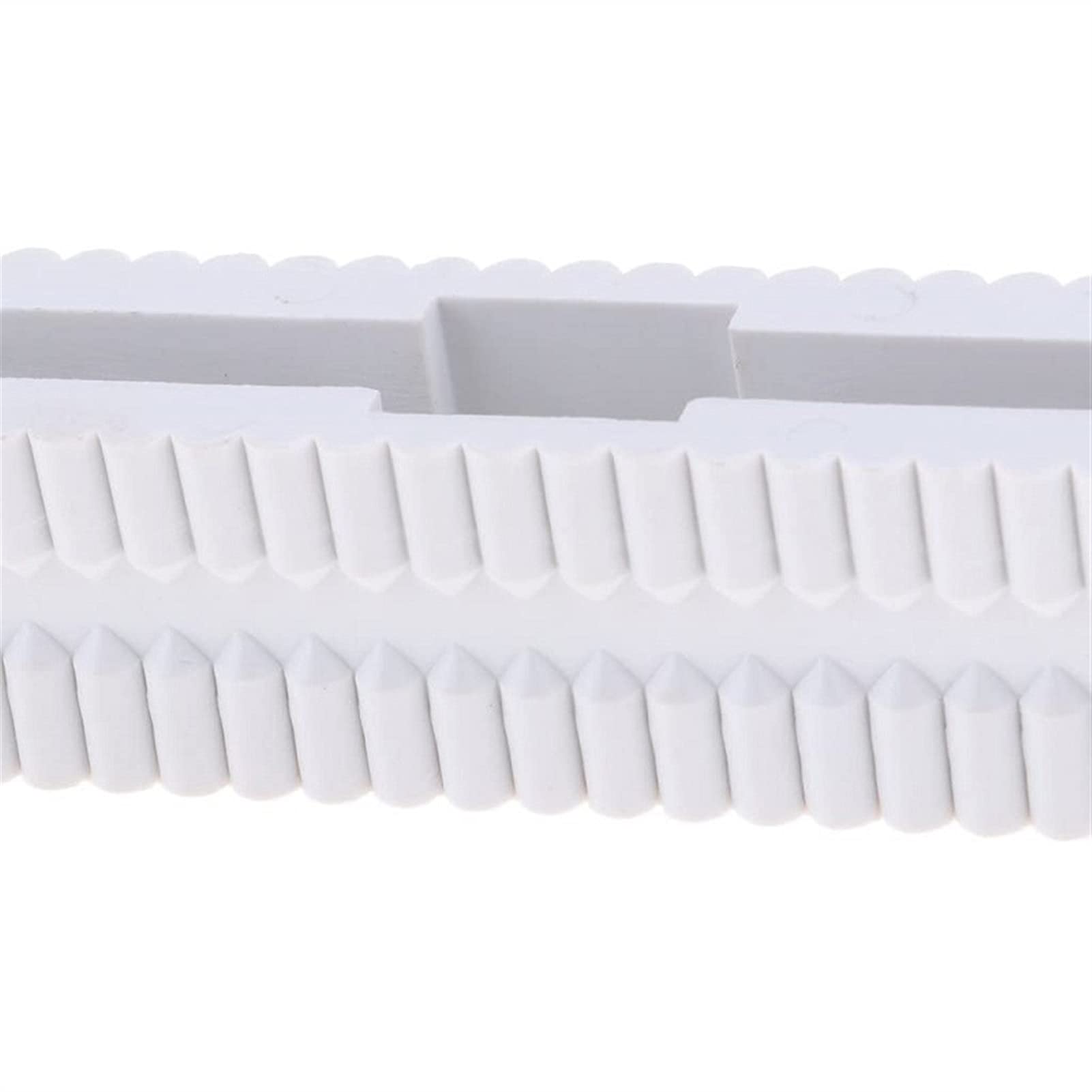 10.5 Inch Standard Center Surfboard Fin Box for Longboard - Durable White Surfing Accessory (1 Piece) - Perfect for Wave Riding & Surfboard Maintenance