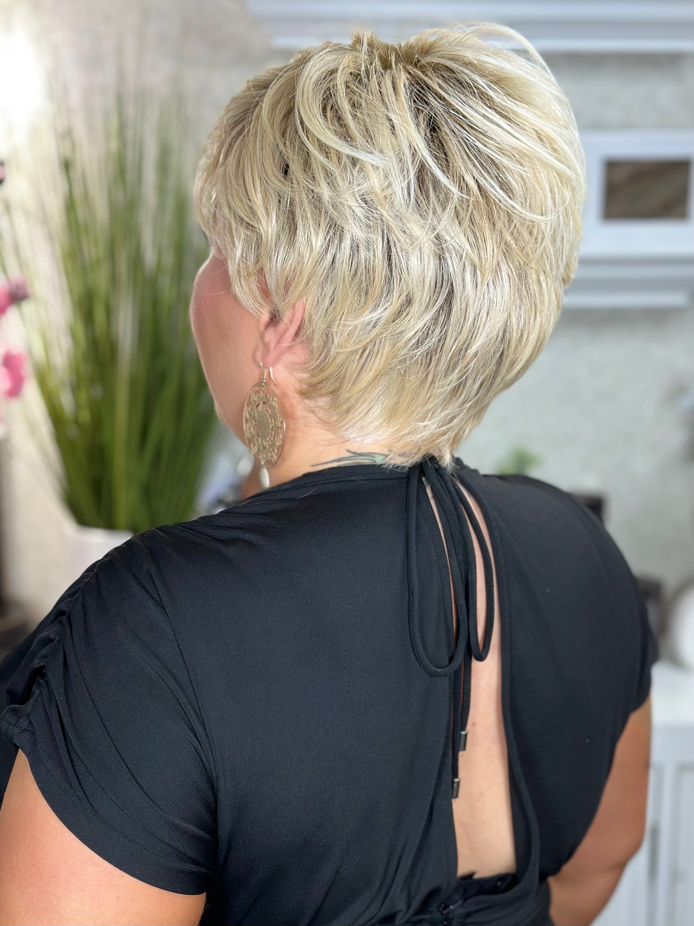 HOMETOWN HERO Frosted Honey Blonde Hair Dye - Semi-Permanent Vegan Hair Color for Women & Men - Perfect for Parties, Cosplay & Creative Hair Styling