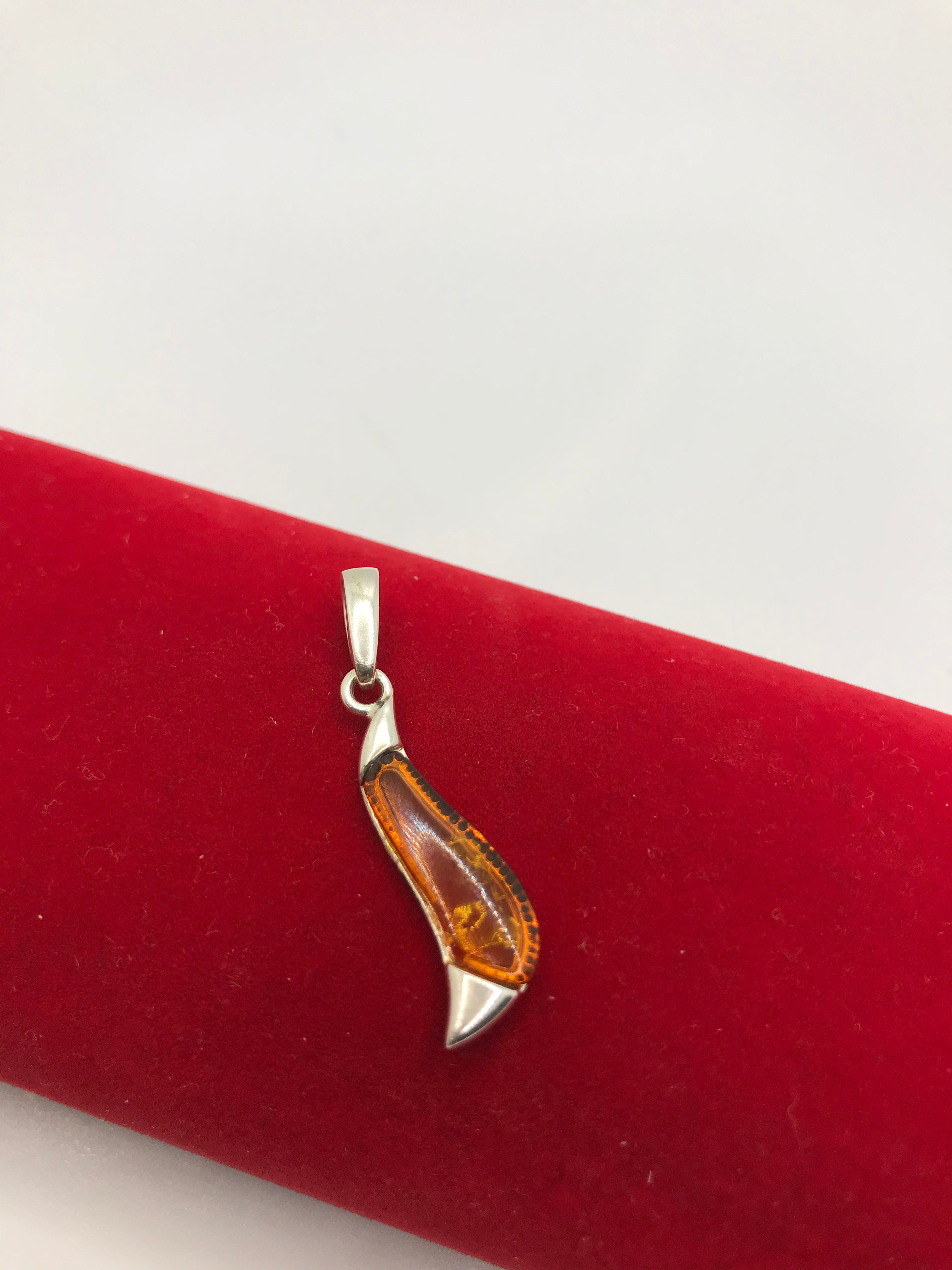 Exquisite Sterling Silver Amber Pendant Necklace for Women - Natural Baltic Amber Jewelry - Perfect for Everyday Wear, Gifts & Special Occasions