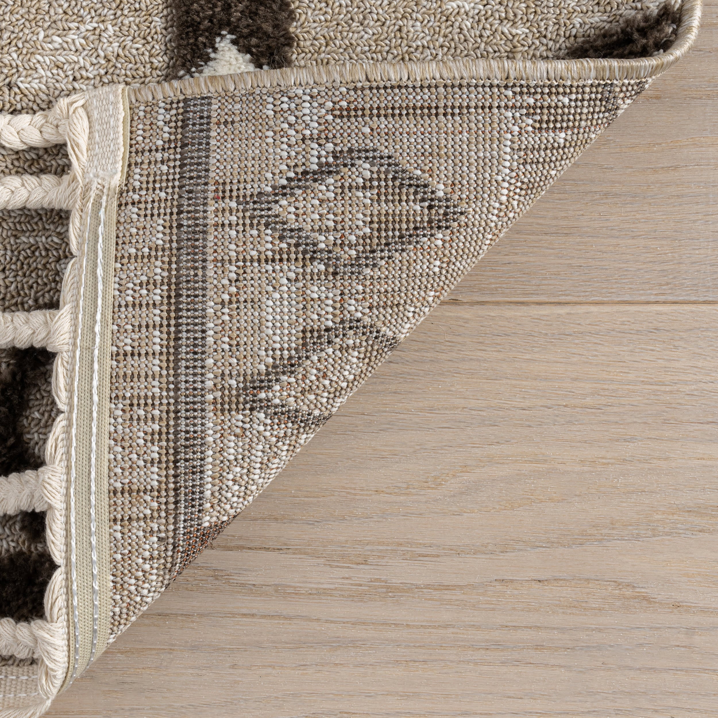Stylish Beige Geometric Tasseled Area Rug for Living Room & Bedroom - Autumn Home Decor Accent