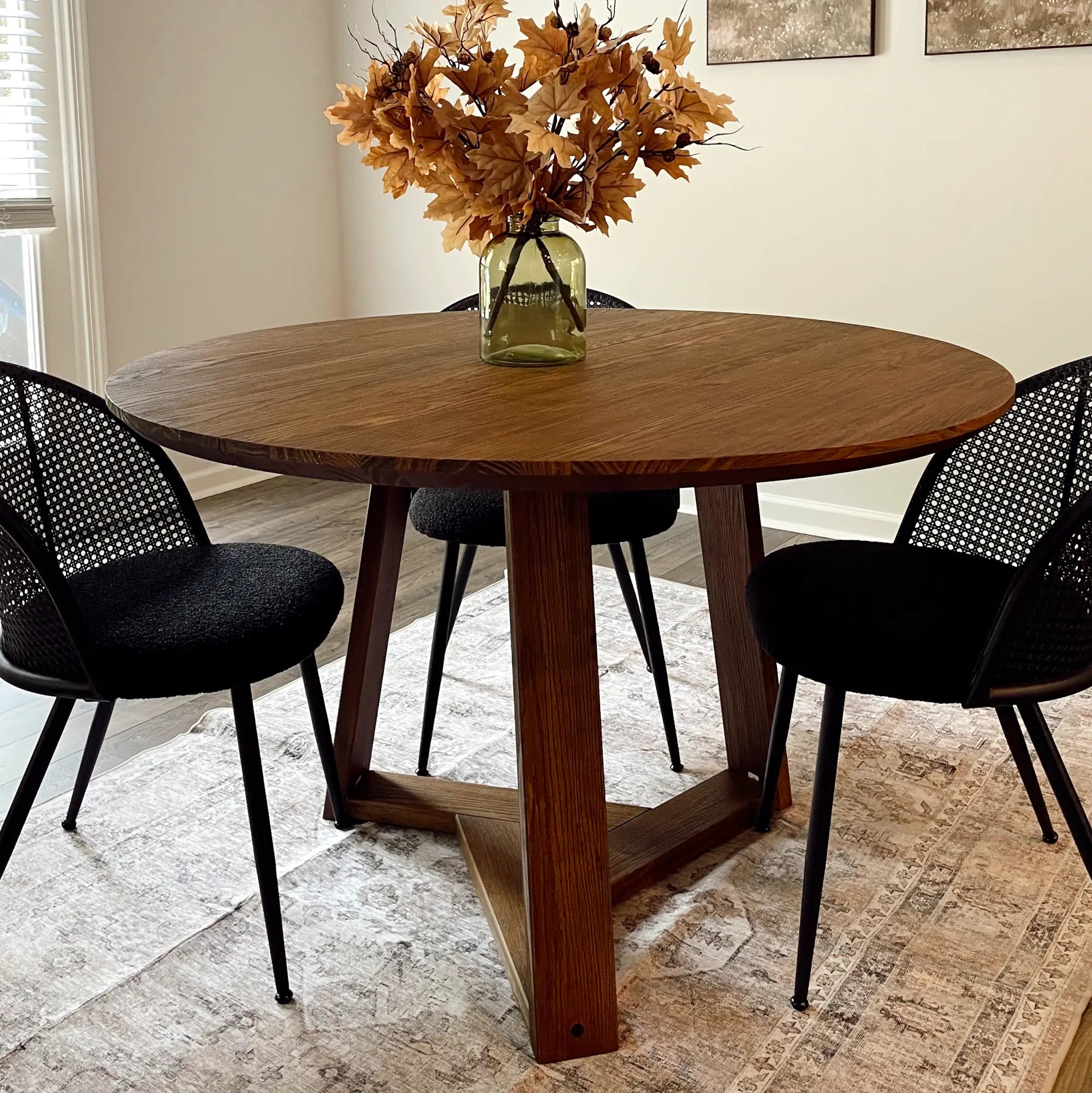 Stylish Cascais Round Dining Table - Modern Wooden Kitchen Table for 4-6 People | Perfect for Small Spaces, Breakfast Nooks & Cozy Family Meals