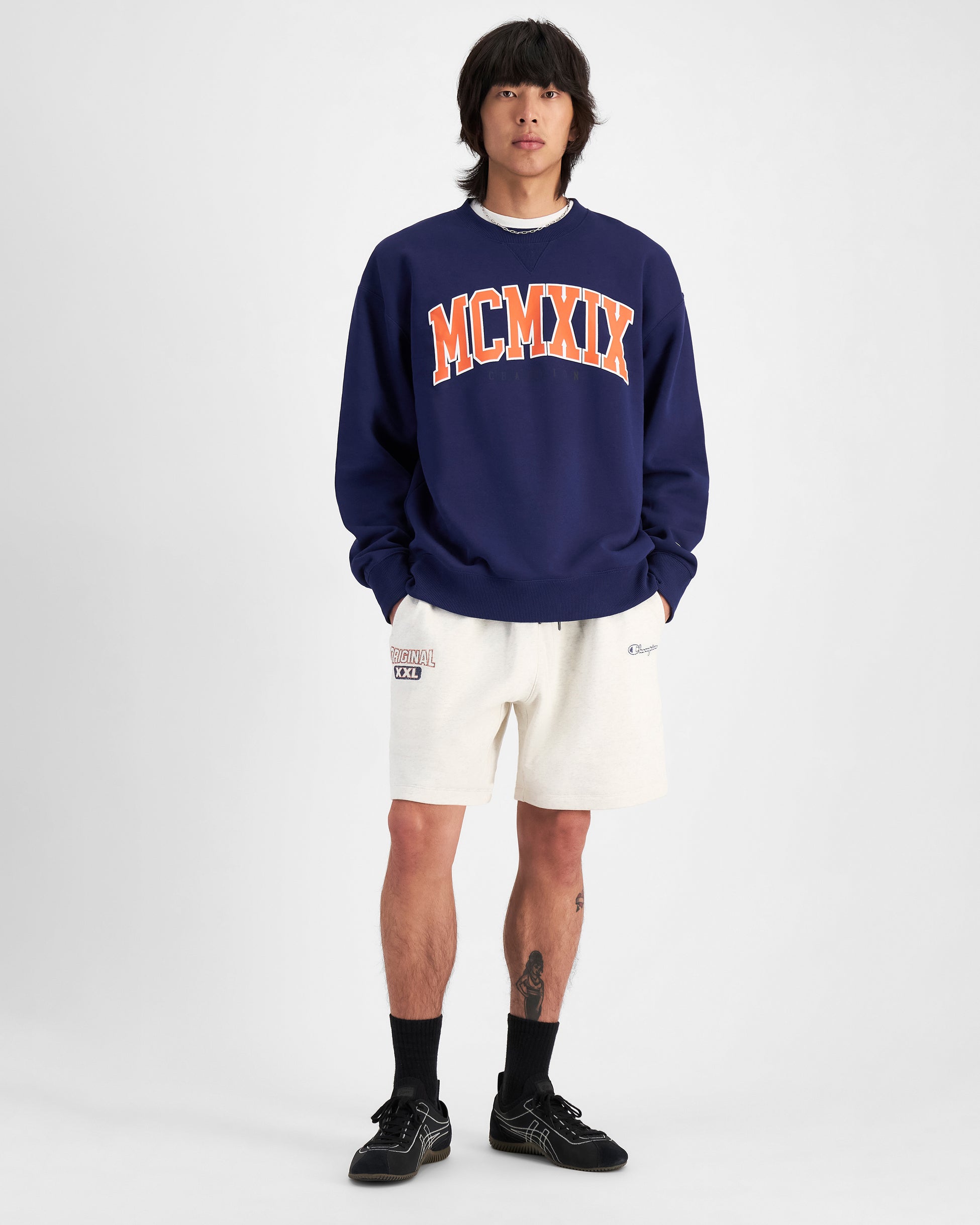 Champion Unisex Rochester Navy Crew Neck Sweater - Comfortable & Stylish Pullover for Men & Women - Perfect for Casual Wear, Gym, and Outdoor Activities