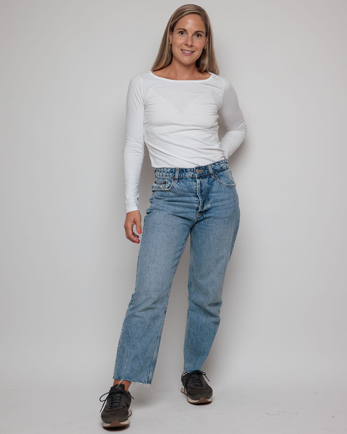 Premium Soft Cotton Long Sleeve Shirt for Men & Women - Breathable Comfort Fit White Top for Casual Wear, Work & Outdoor Activities