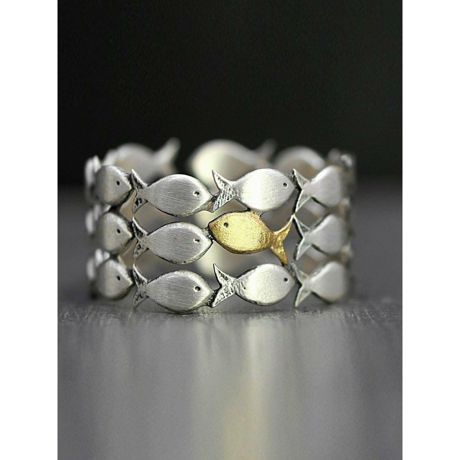 Lovevop Goldfish Goes Upstream Fish Rings - Cute Goldfish Jewelry for Women, Trendy Stackable Rings for Everyday Wear, Perfect Gift for Her - Ideal for Parties, Dates, and Casual Outfits