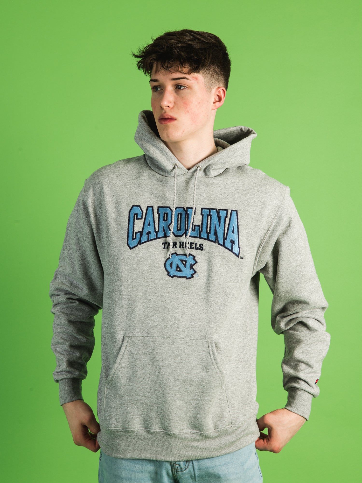 Champion Carolina Pullover Hoodie for Men & Women - Soft Fleece Sweatshirt for Casual Wear, Gym & Outdoor Activities