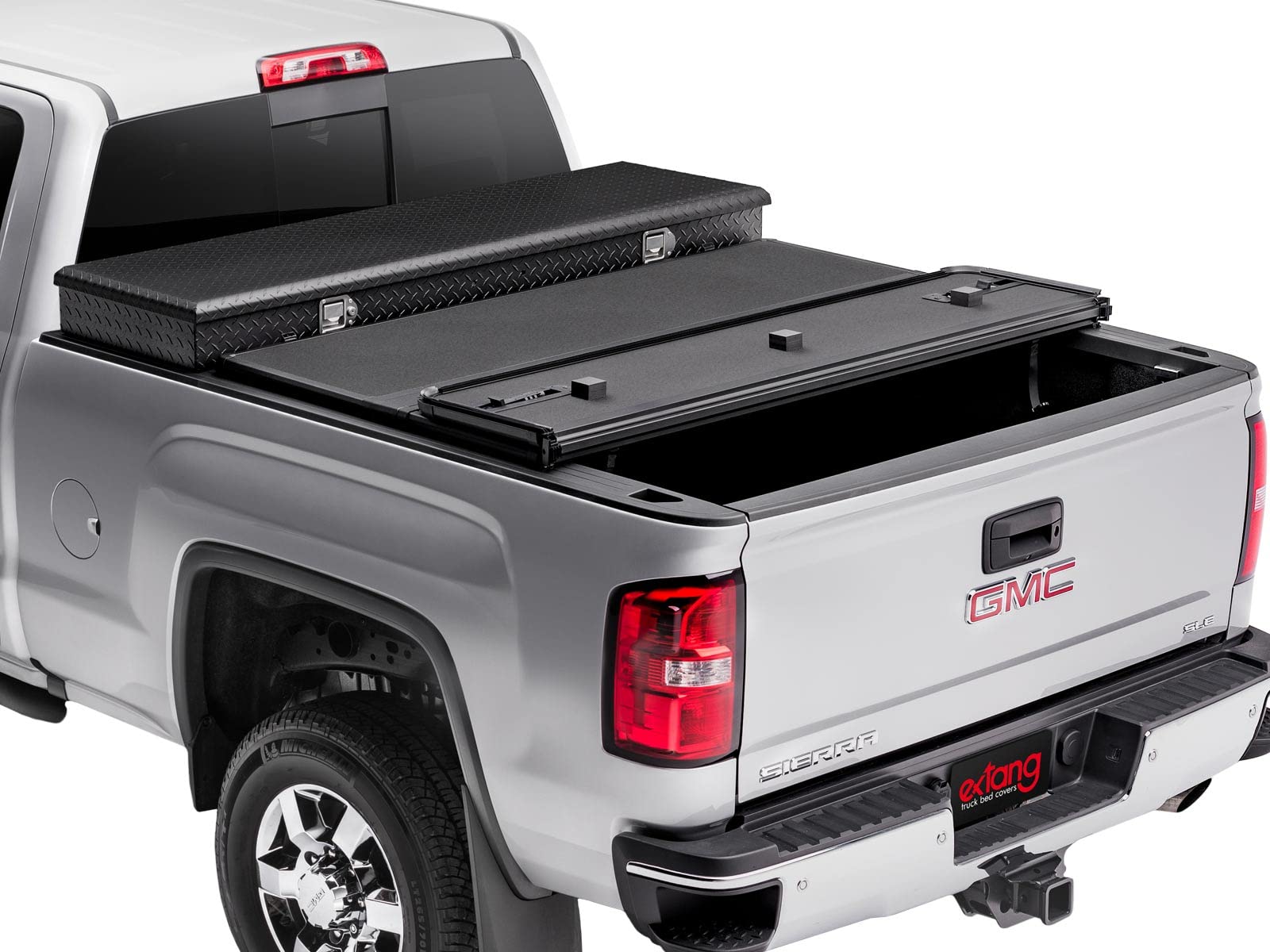 Extang Solid Fold 2.0 Hard Folding Tonneau Cover for 1999-2006 Chevy/GMC 1500 & 2007 HD Silverado/Sierra 8' Truck Bed (96