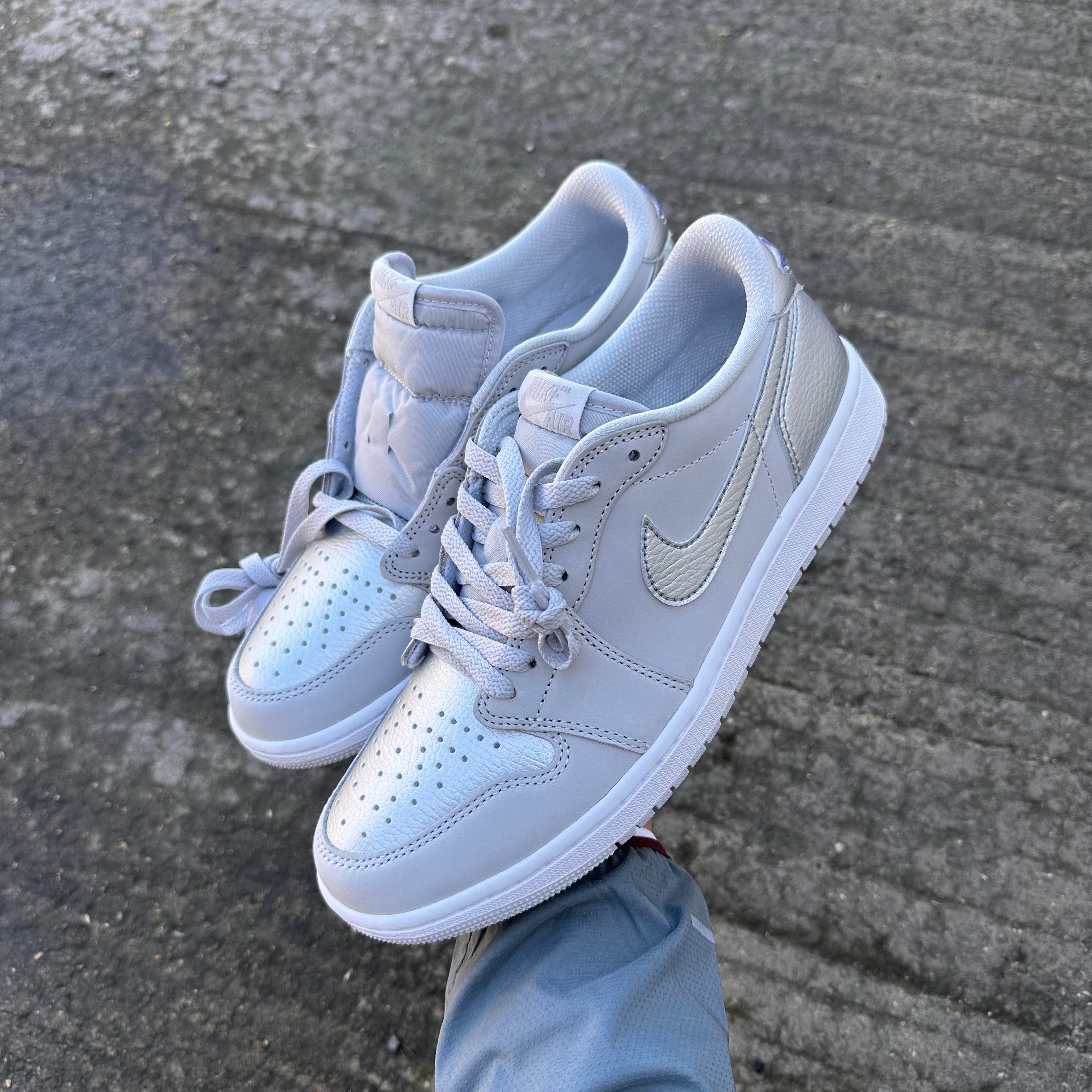 Nike Air Jordan 1 Low Retro Sneakers for Men - Classic Basketball Shoes for Casual Wear, Street Style & Sneaker Collection
