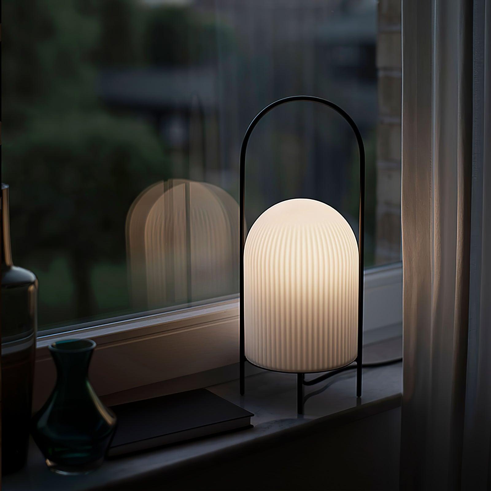 Ghost Table Lamp - Spooky Halloween Decor, LED Night Light for Bedroom, Living Room, and Party Decorations - Perfect for Home, Office, and Halloween Themed Events