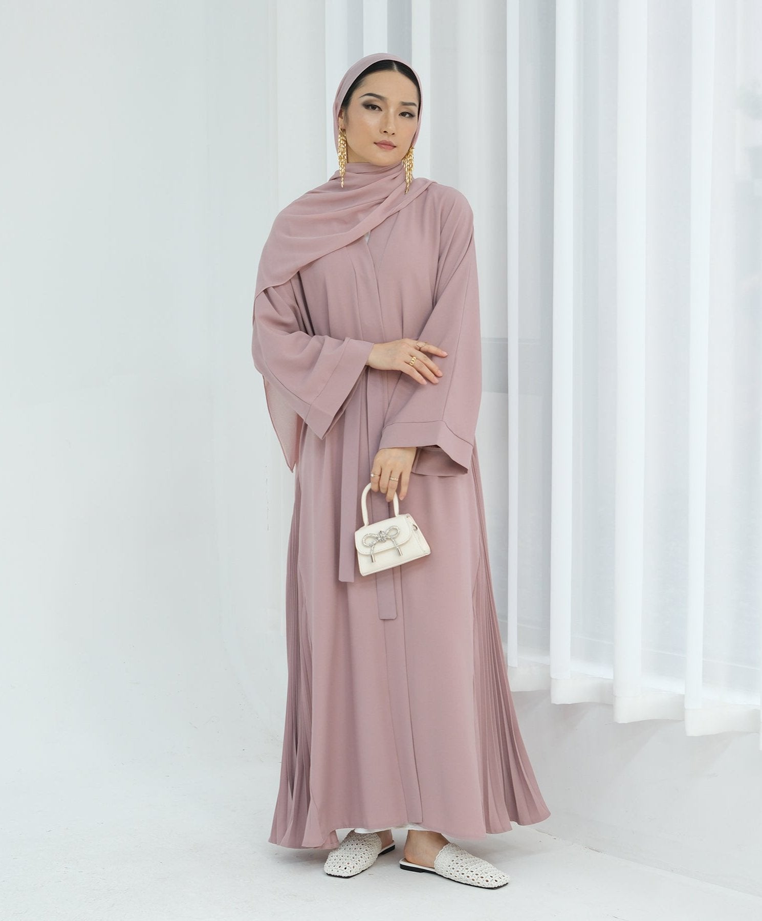 Hera Open Abaya Kimono - Pink Floral Loose Dress for Women | Modest Muslim Fashion | Perfect for Prayer, Eid, and Special Occasions