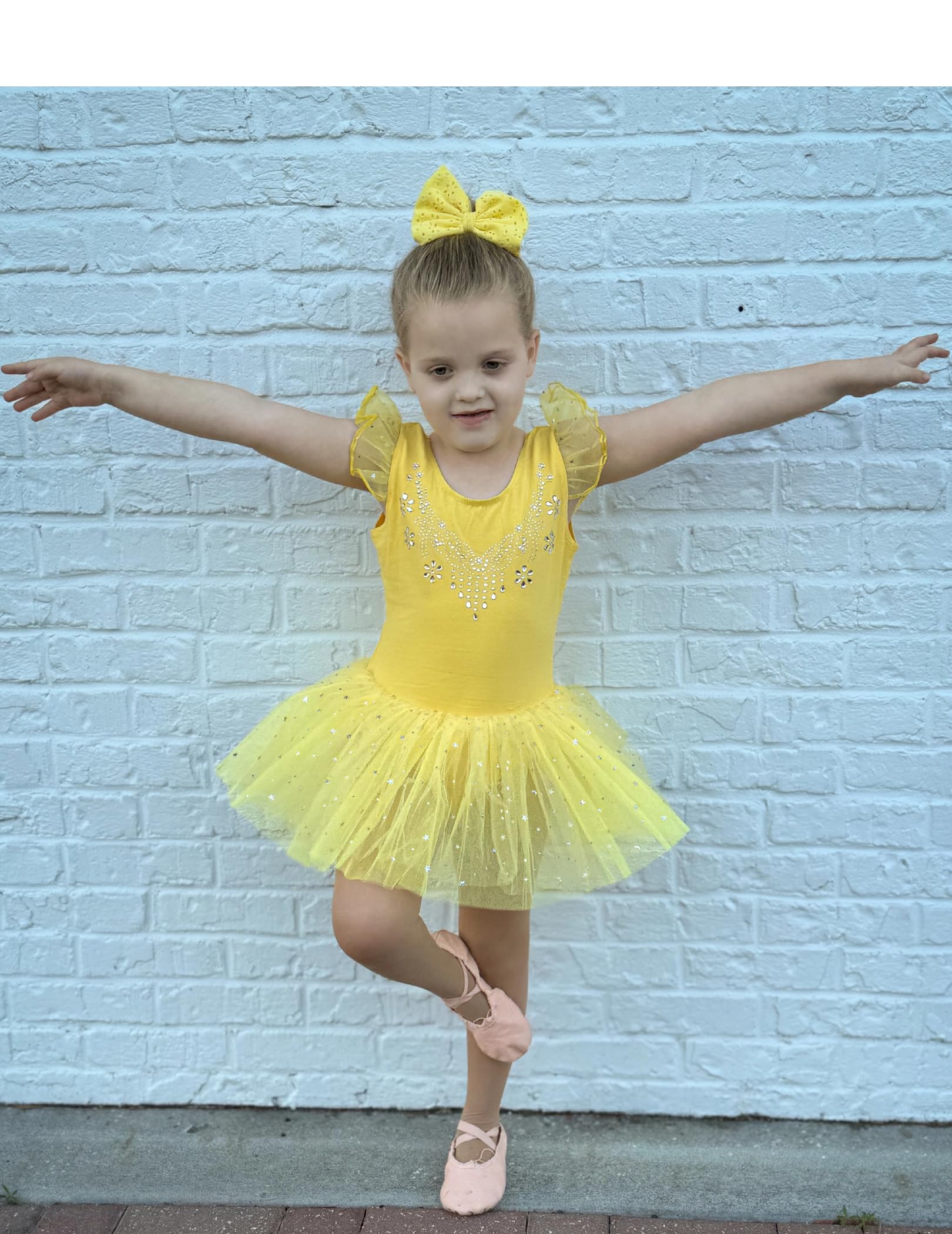 Zaclotre Girls Ballet Leotard with Ruffle Sleeves & Shiny Tutu Skirt - Dance Costume for Ballet, Recital, Competition & Performance - Perfect for Toddler Ballerinas Ages 3-8