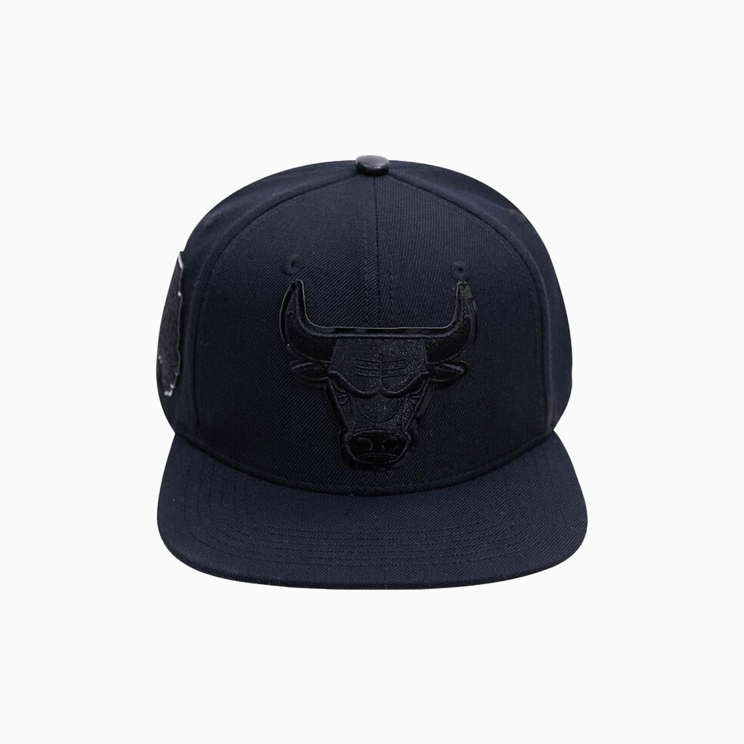 Chicago Bulls Triple Black Logo NBA Snapback Hat - Official NBA Licensed Adjustable Baseball Cap for Men & Women - Perfect for Basketball Games, Streetwear Fashion & Sports Fans