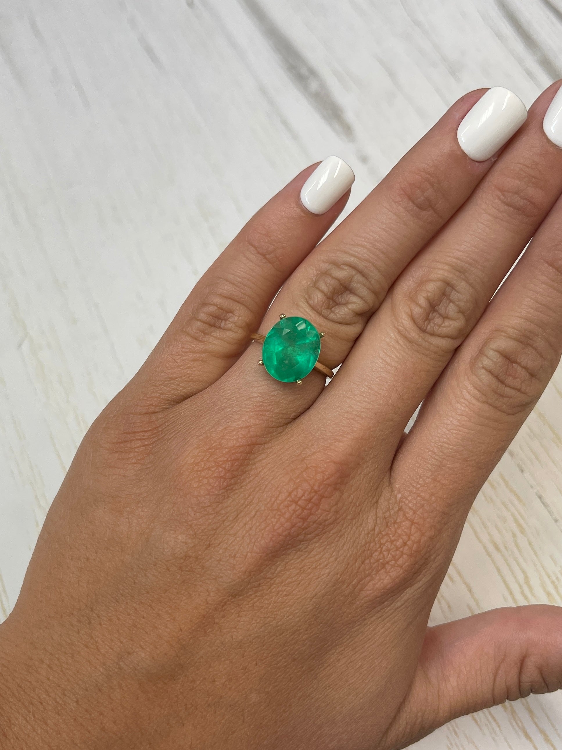 6.35 Carat 13x11mm Neon Green Natural Loose Colombian Emerald Oval Cut Gemstone for Jewelry Making, Engagement Rings & Luxury Gifts