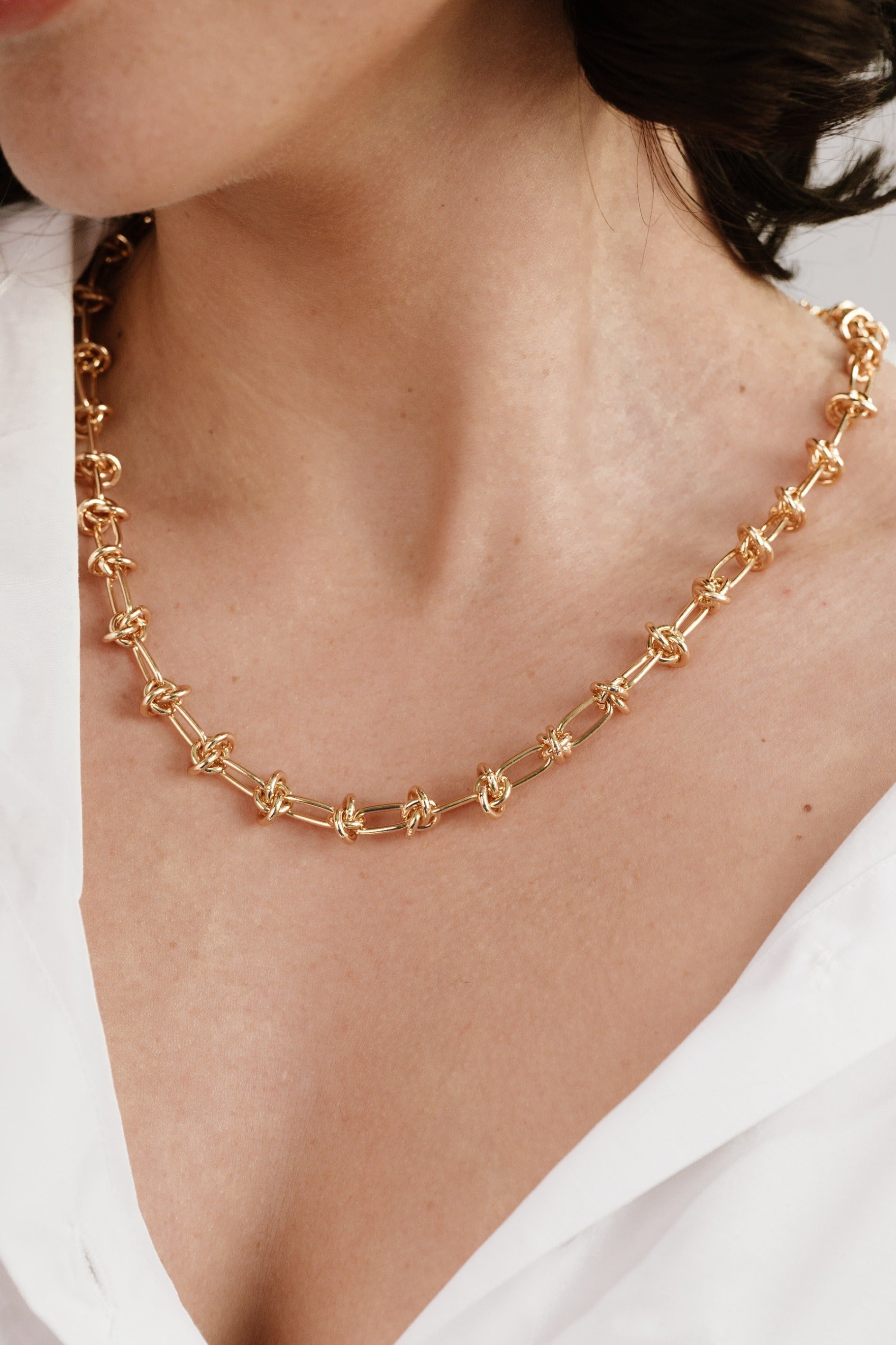 18k Gold Plated Knotted Chain Necklace for Women - Elegant Layering Piece for Everyday Wear & Special Occasions