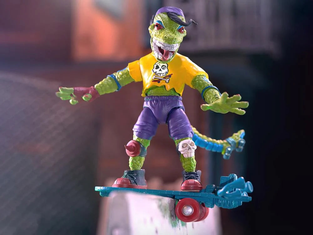 Teenage Mutant Ninja Turtles ULTIMATES! Mondo Gecko Action Figure - Collectible TMNT Toy for Fans & Display - Perfect for Play, Collection, and Home Decor