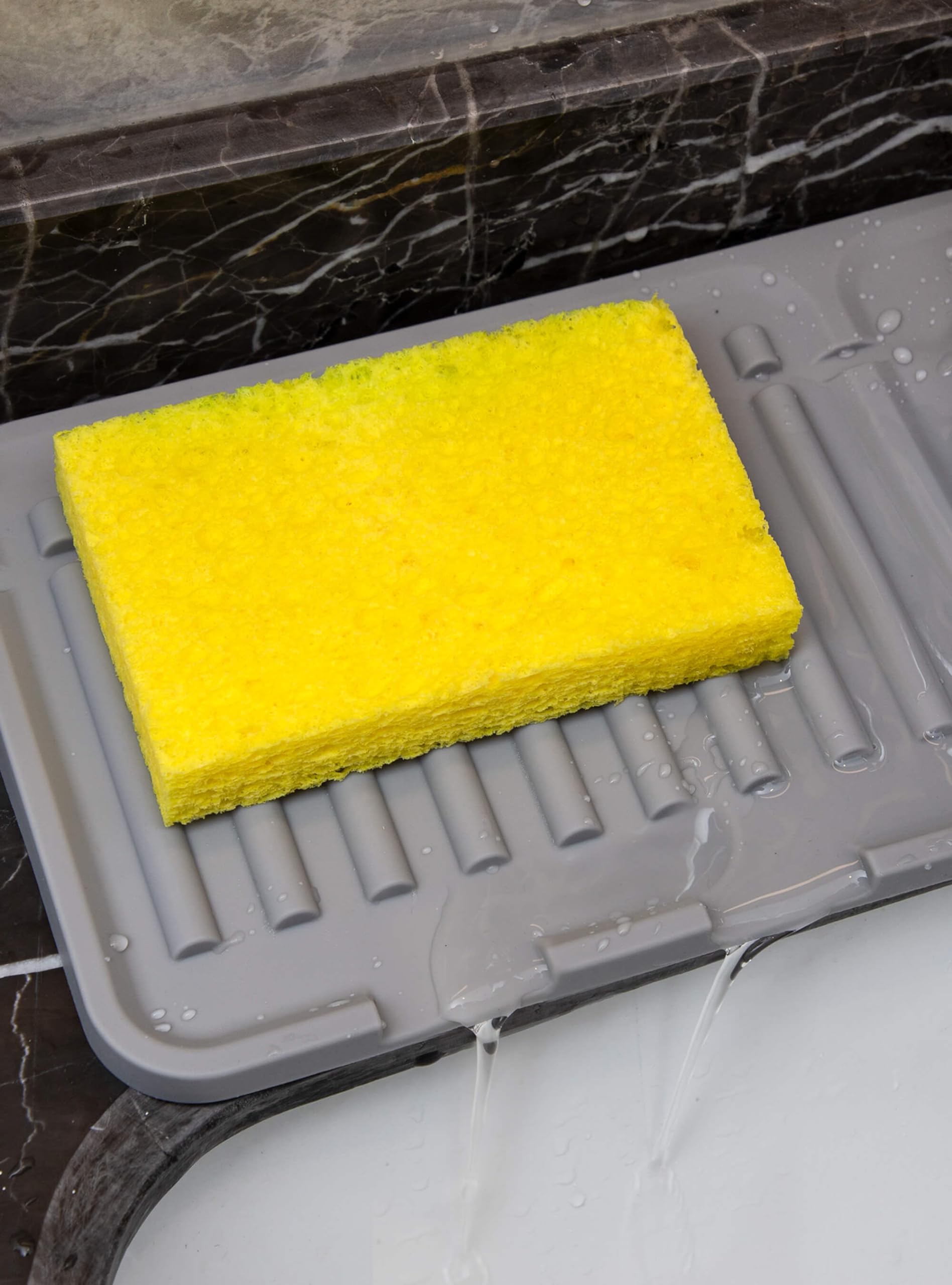 ARCLIBER Silicone Kitchen Sink Splash Guard with Drip Catcher Tray - 17.3