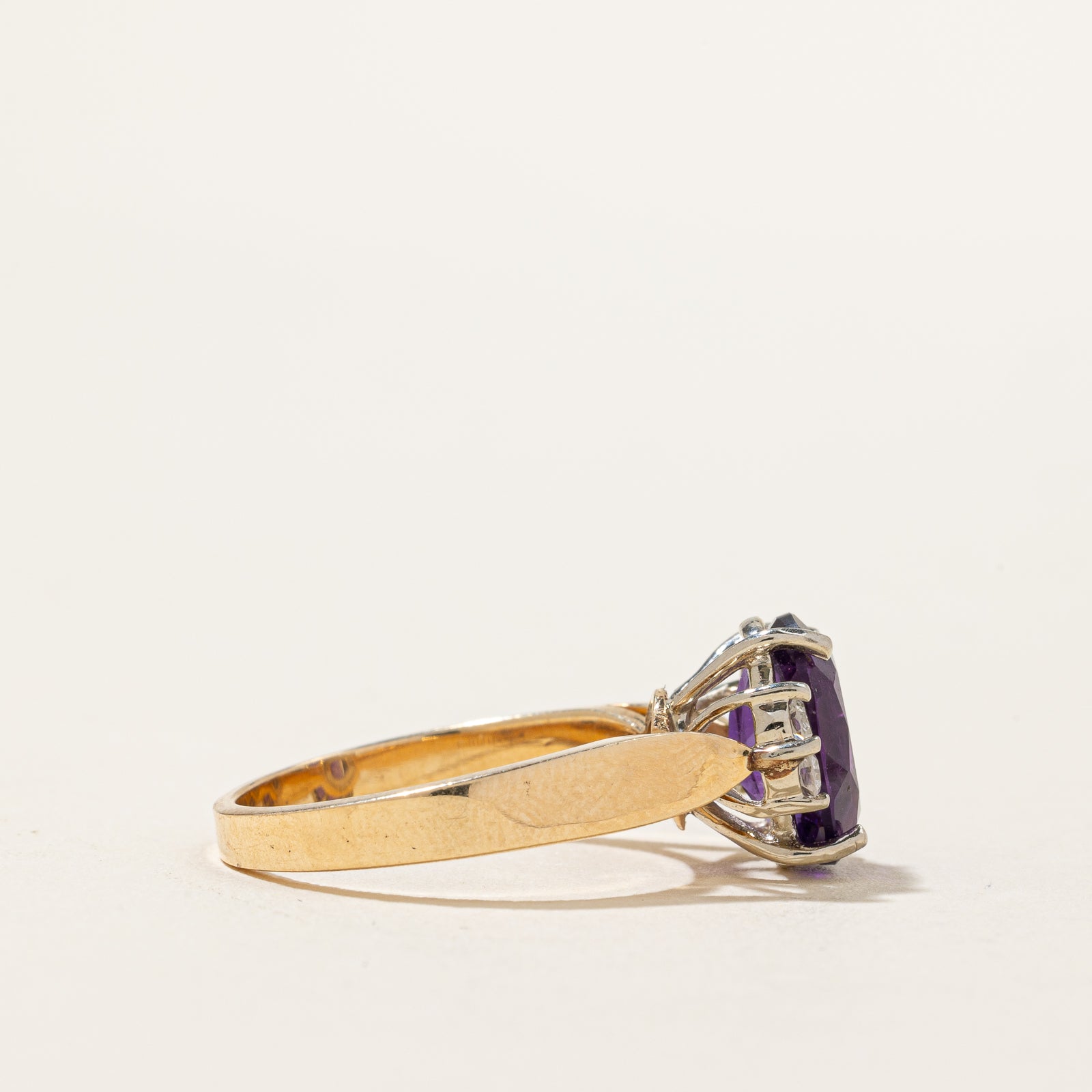 1.80ct Oval Cut Amethyst & 0.15ctw Diamond Ring - Size 6.25 - Elegant Purple Gemstone Jewelry for Women - Perfect for Engagement, Anniversary & Special Occasions
