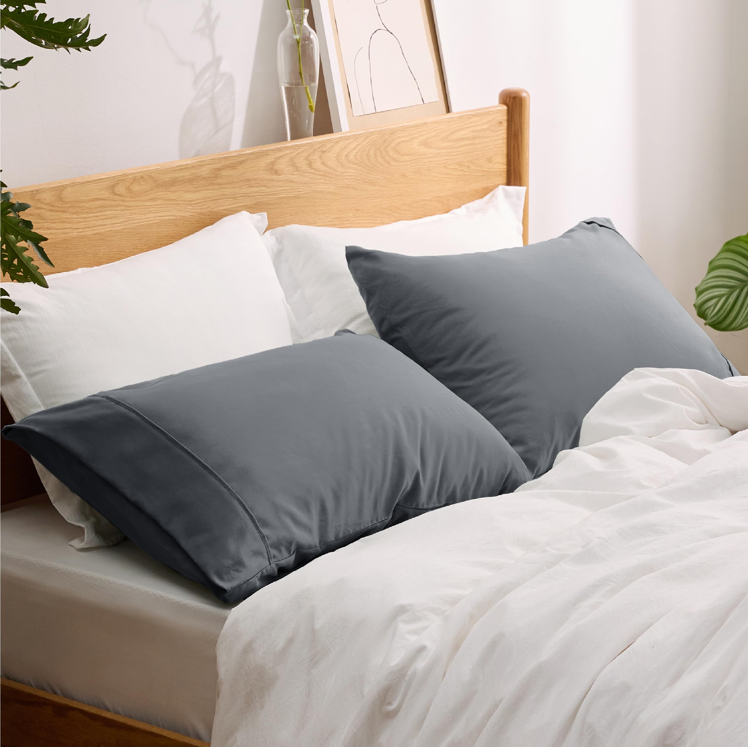 Bedsure 2 Pack Standard Size Pillowcases (50x75 cm) - Soft Brushed Microfiber Pillow Covers with Envelope Closure for Hair & Skin Care, Dark Grey - Perfect for Bedroom, Guest Room & Home Decor Gifts for Women
