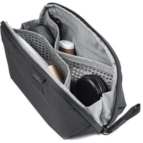 Peak Design Travel Wash Pouch 1L - Waterproof Toiletry Bag for Men & Women, Compact Organizer for Shampoo, Toothbrush & Cosmetics - Perfect for Camping, Gym & Air Travel (Black)