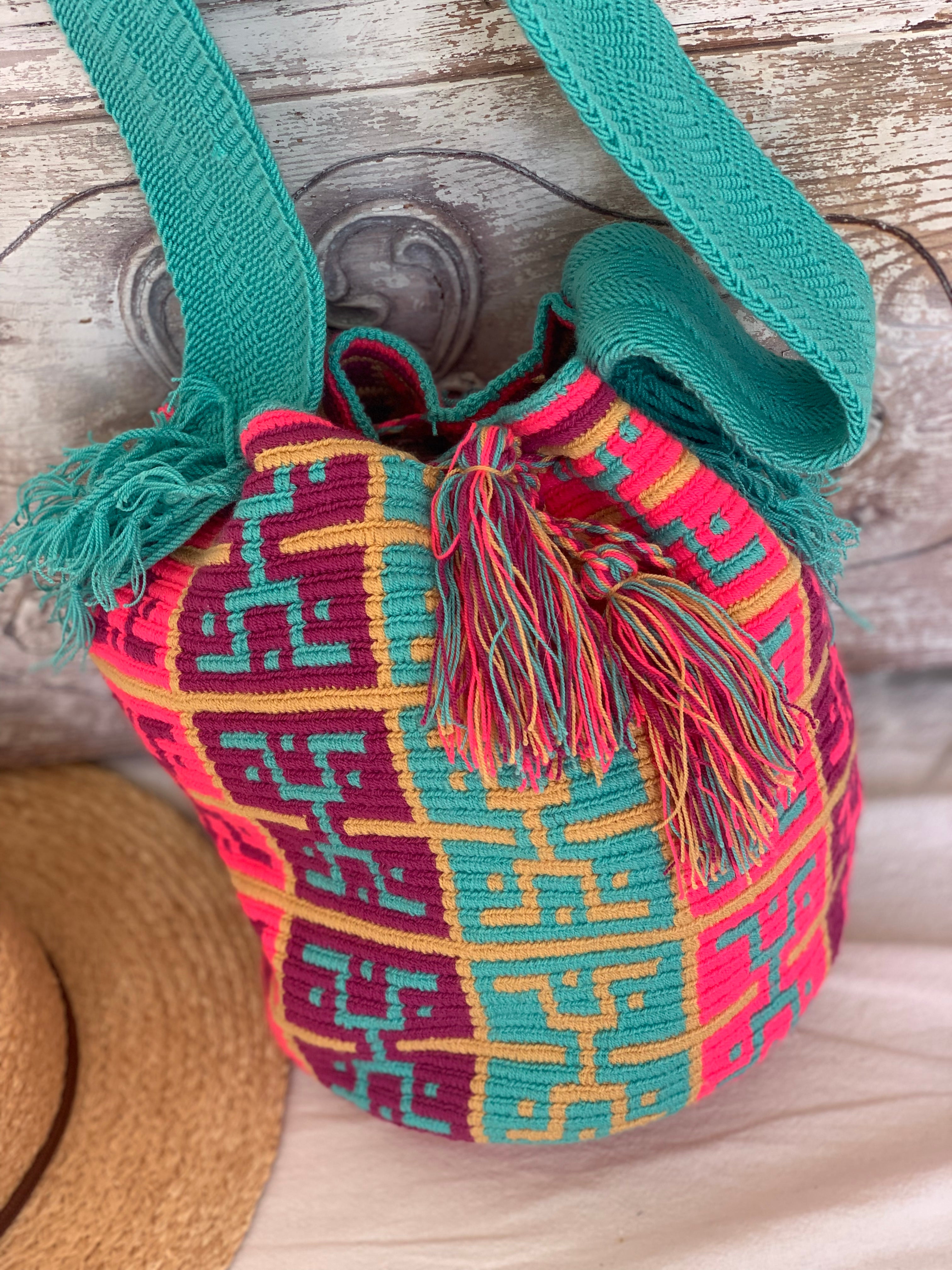Authentic Handmade Wayuu Colombian Crossbody Bag - Stylish & Durable Boho Shoulder Purse for Women | Perfect for Beach, Travel & Everyday Use