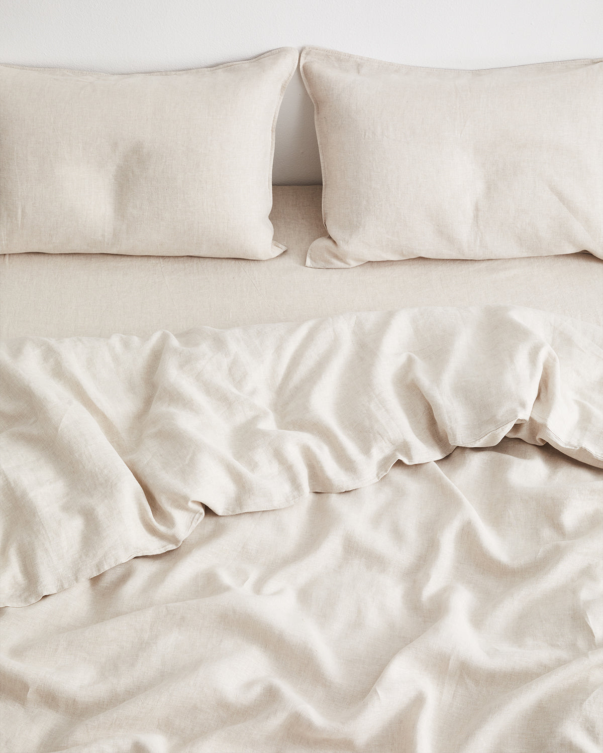 100% French Flax Linen Duvet Cover Set - Organic Oatmeal Color - Breathable & Hypoallergenic Bedding for All Seasons - Perfect for Master Bedroom, Guest Room & Vacation Homes