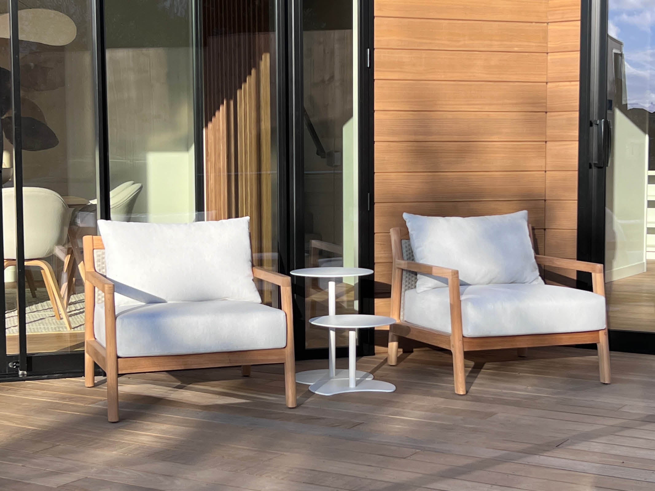 Bight Lounge Chair - Modern Comfortable Accent Chair for Living Room, Bedroom & Office - Perfect for Relaxing, Reading & Lounging