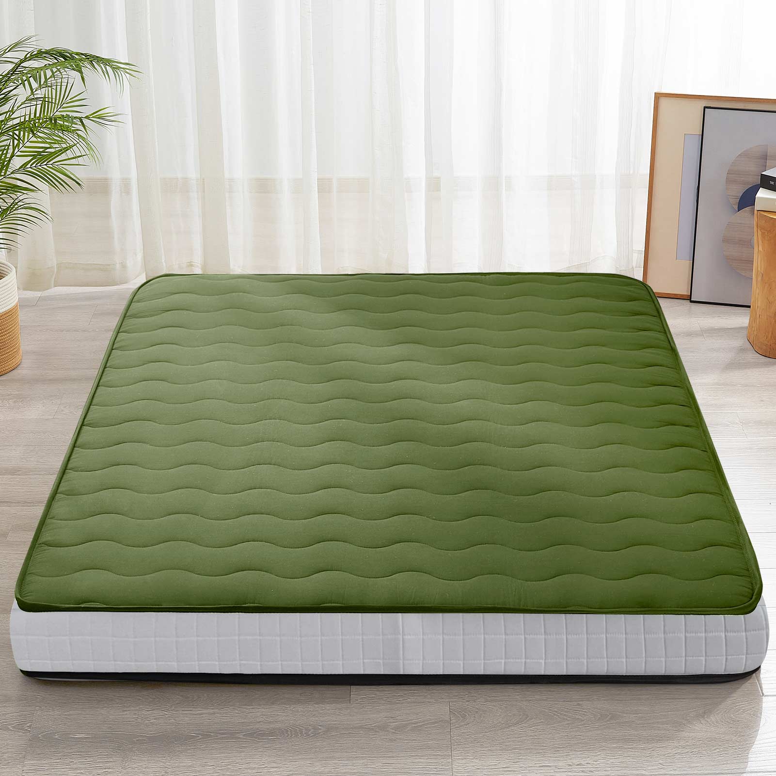 MAXYOYO 6-Inch Extra Thick Japanese Floor Futon Mattress - Premium Diamond Quilting Design for Bedroom, Guest Room & Small Spaces - Green (Queen Size) | Ideal for Apartments, Dorms, Sleepovers & Minimalist Living
