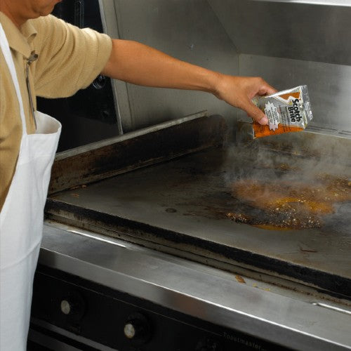 3M Scotch Brite Quick Clean Griddle Liquid - Case of 40 (700 40) - Professional Commercial Kitchen Cleaning Solution for Griddles, Flat Tops & Stainless Steel Surfaces