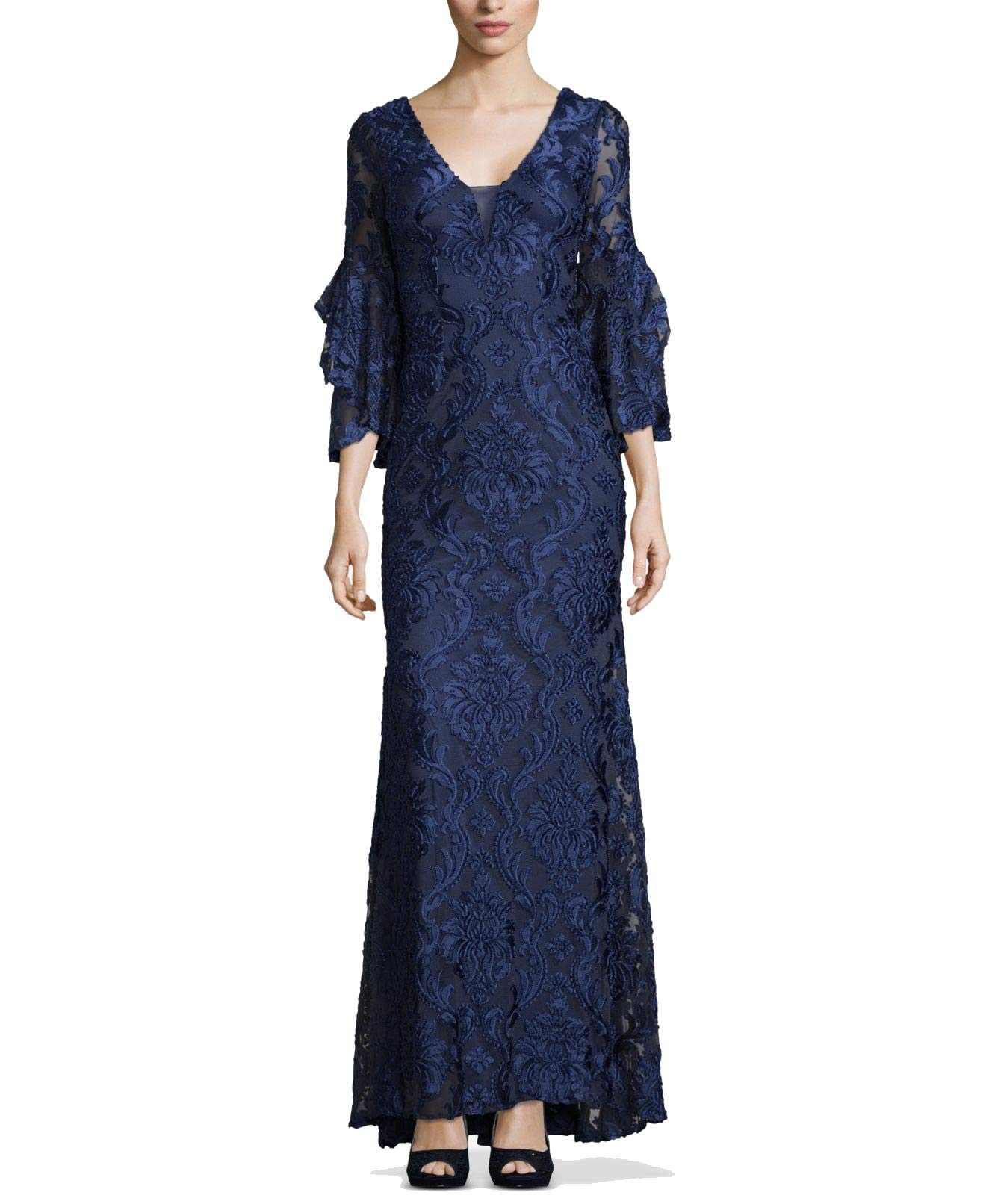 Betsy & Adam Women's Elegant Evening Gown - Formal Prom Dress for Special Occasions | Perfect for Weddings, Galas & Black Tie Events