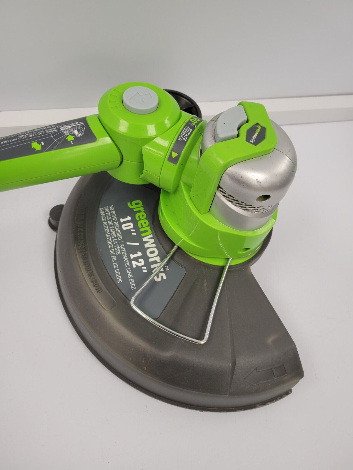 GreenWorks 21222 Cordless Grass Trimmer and Lawn Edger - 12-Inch Cutting Width, 40V Battery Powered, Lightweight for Easy Yard Maintenance - Perfect for Trimming Grass, Edging Walkways and Landscaping