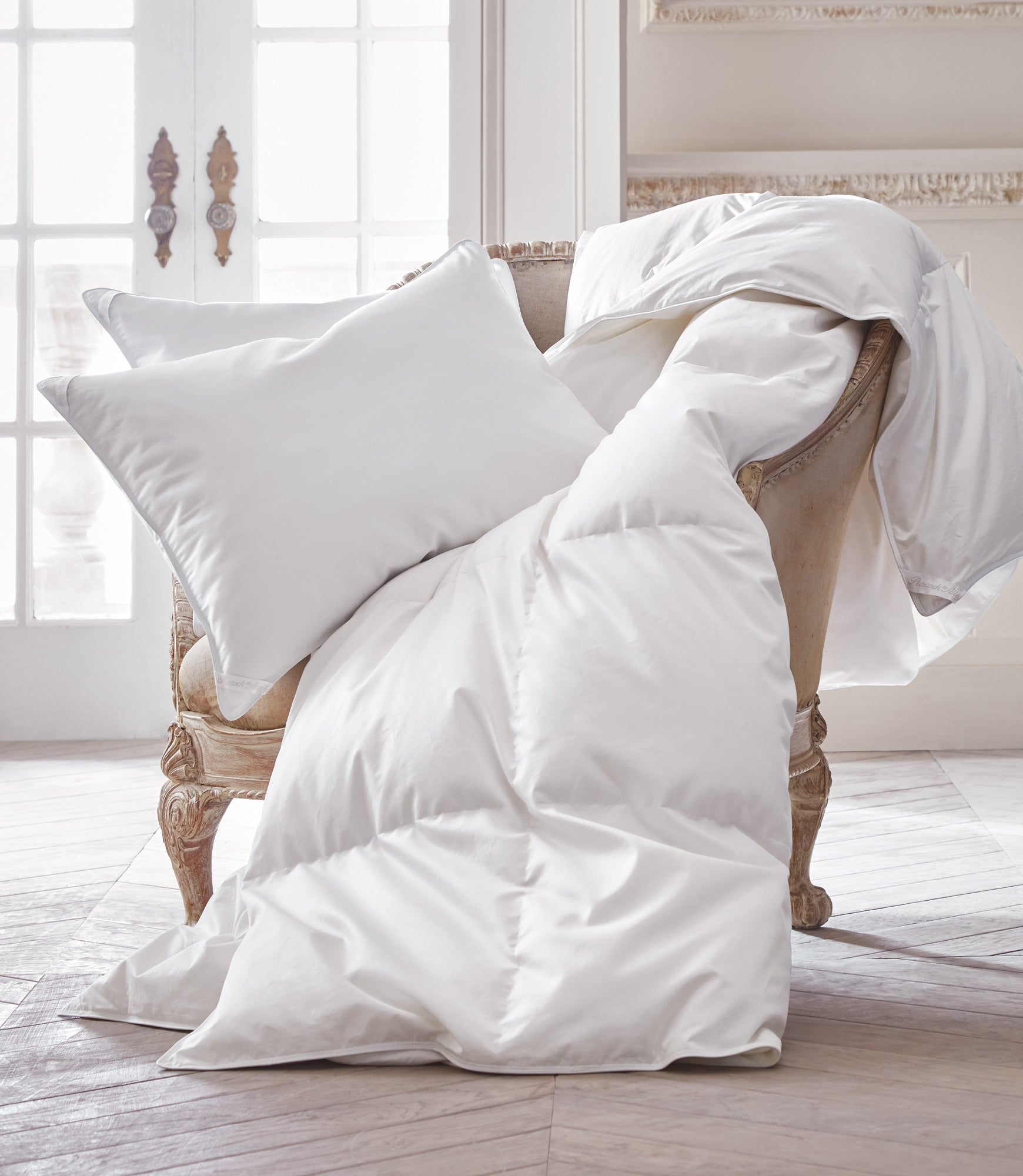 Premium White Goose Down Duvet - All-Season Luxury Comforter for Bedroom, Hotel & Guest Room - Hypoallergenic & Breathable for Ultimate Comfort