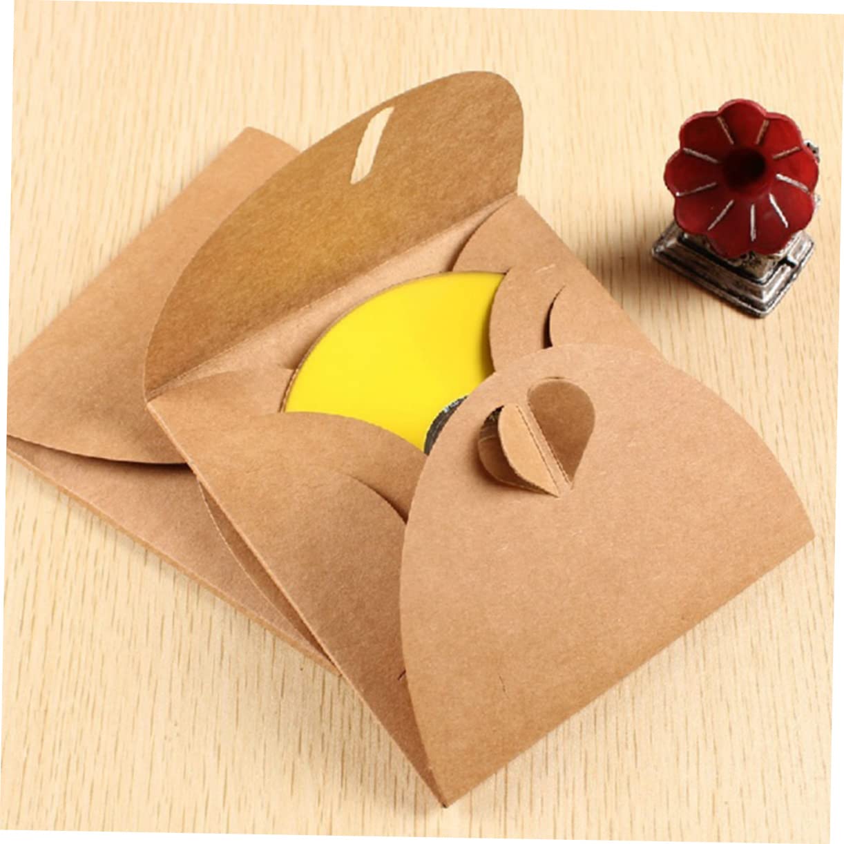 200 Pcs Kraft Paper CD/DVD Sleeves - Eco-Friendly Blank Storage Envelopes for Music, Movies & Data Discs | Perfect for Home Organization, Media Archiving & Retail Packaging