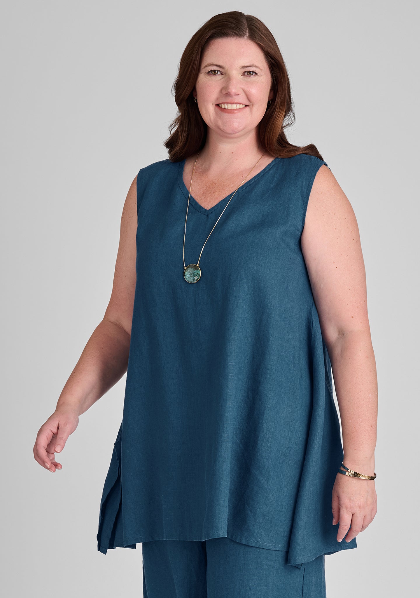 Stylish Linen Tank Tunic Top for Women - Breathable Summer Blouse, Boho Chic Casual Wear - Perfect for Beach Outings, Vacation Dressing & Everyday Comfort