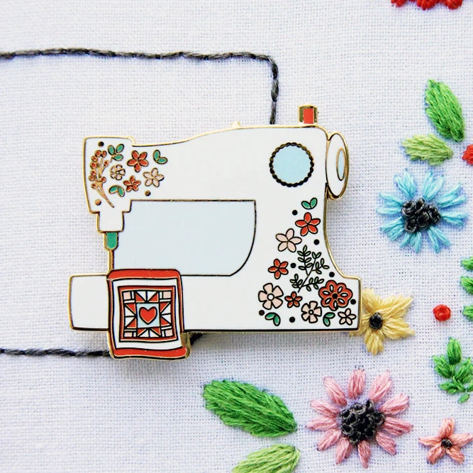 Premium Sewing Machine Needle Minder - Magnetic Pin Holder for Quilting, Embroidery & Sewing - Keep Needles Organized & Safe - Perfect for Crafters, DIY Projects & Professional Tailors