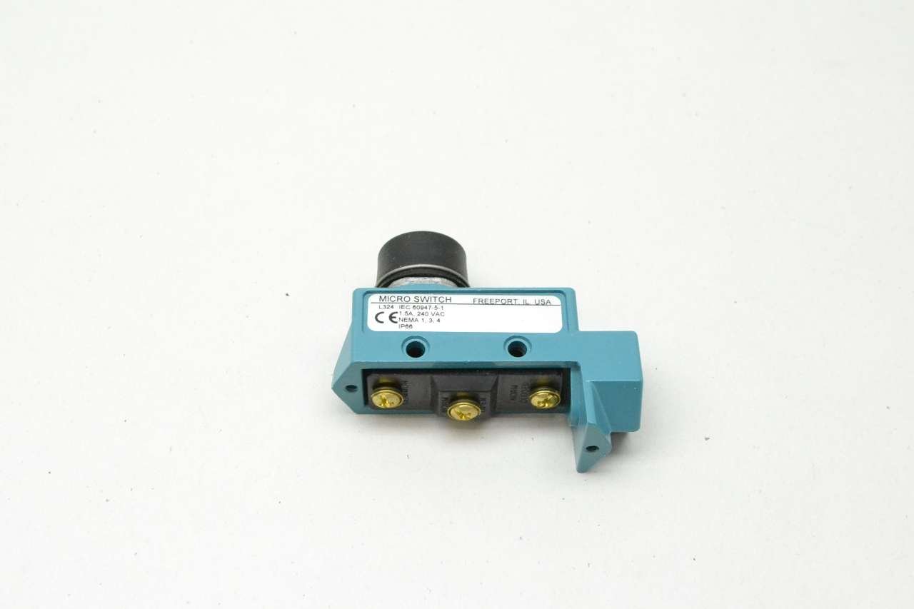 HONEYWELL BZE6-2RN7 Micro Limit Switch 600V AC 1/4HP 15A D412569 - Perfect for Industrial Control, HVAC Systems, and Electrical Equipment