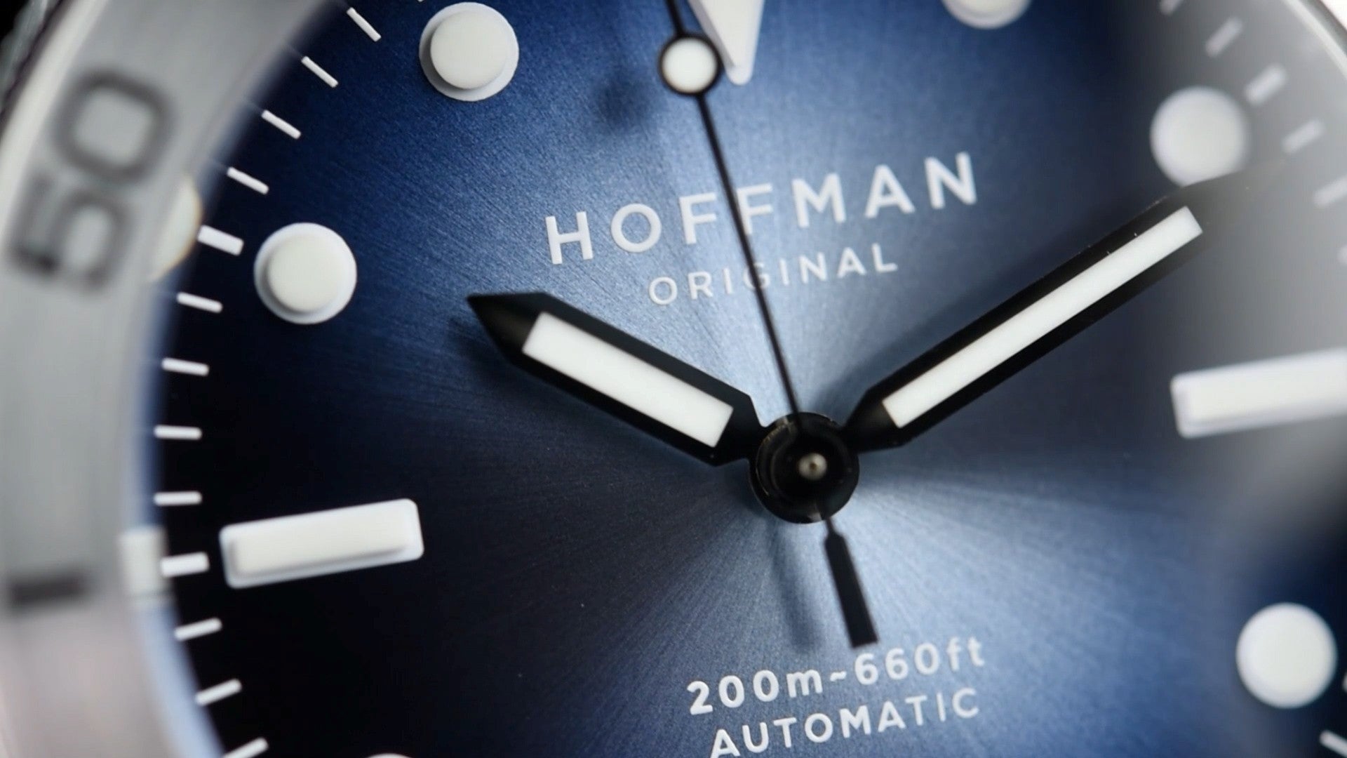 Hoffman Diver 40 Aqua Blue Men's Luxury Watch - Pre-Owned Swiss Automatic Diving Timepiece for Water Sports & Formal Occasions
