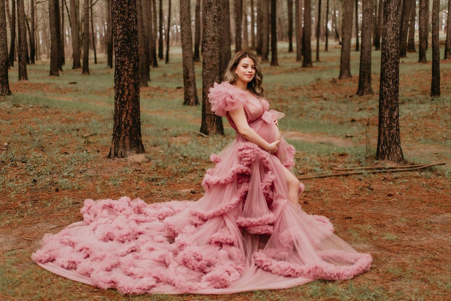 Puffy Women's Tulle Robe - Elegant Maternity Photoshoot Gown with V-Neck Illusion for Bridal Lingerie & Boudoir Photography - Perfect for Maternity Shoots, Bridal Showers, and Romantic Getaways